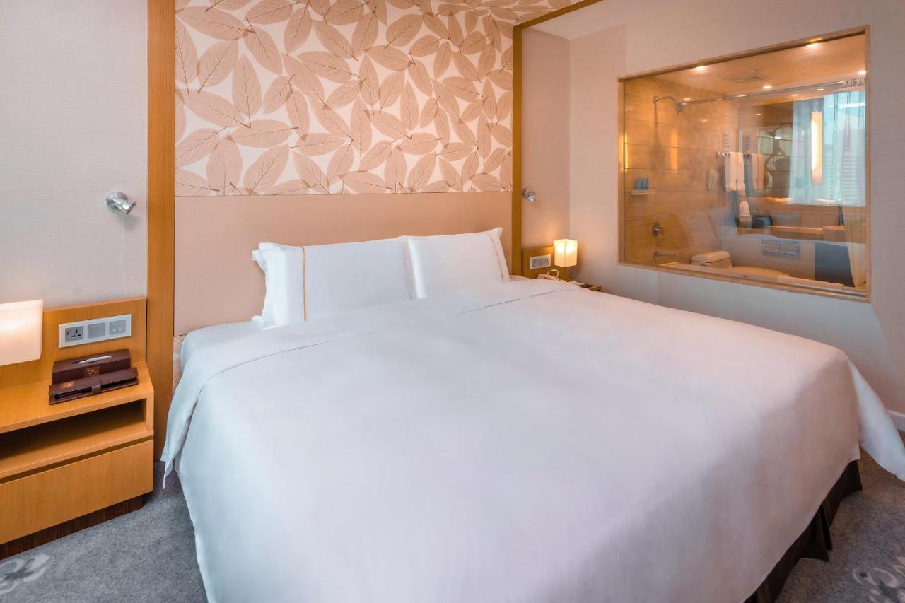 China Mayors Plaza - Free Shuttle Between And Exhibition Center & Exhibitor Registration Counter During Fair Hotel 4*