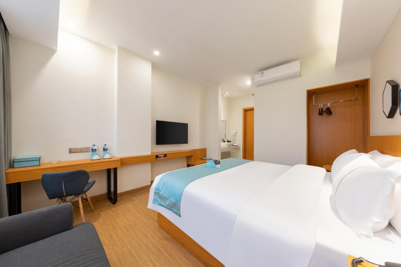 Xana Lite - Fangcun Huadiwan Metro Station Hotel 3*