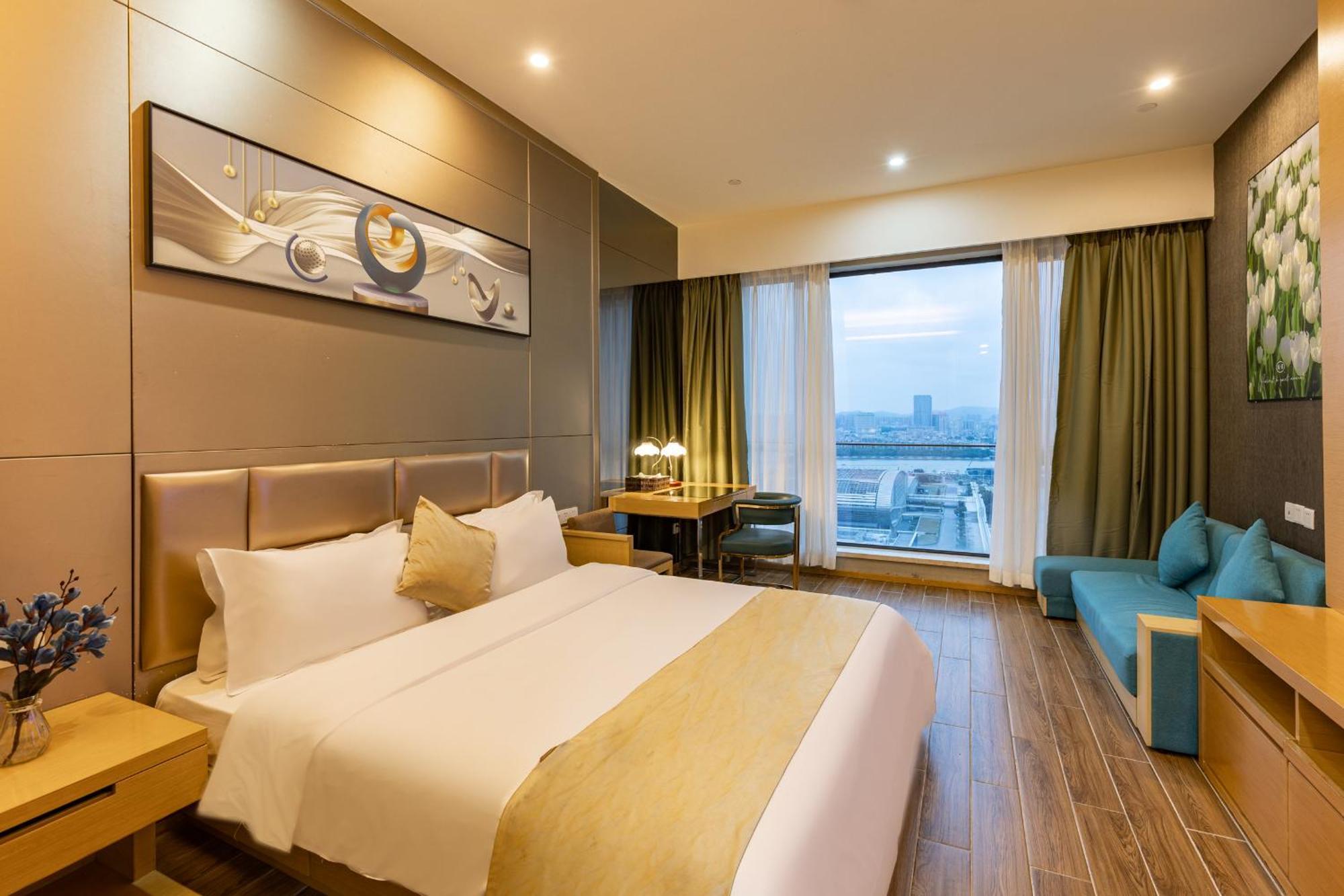 Xing Yi International - Poly World Branch Apartment *