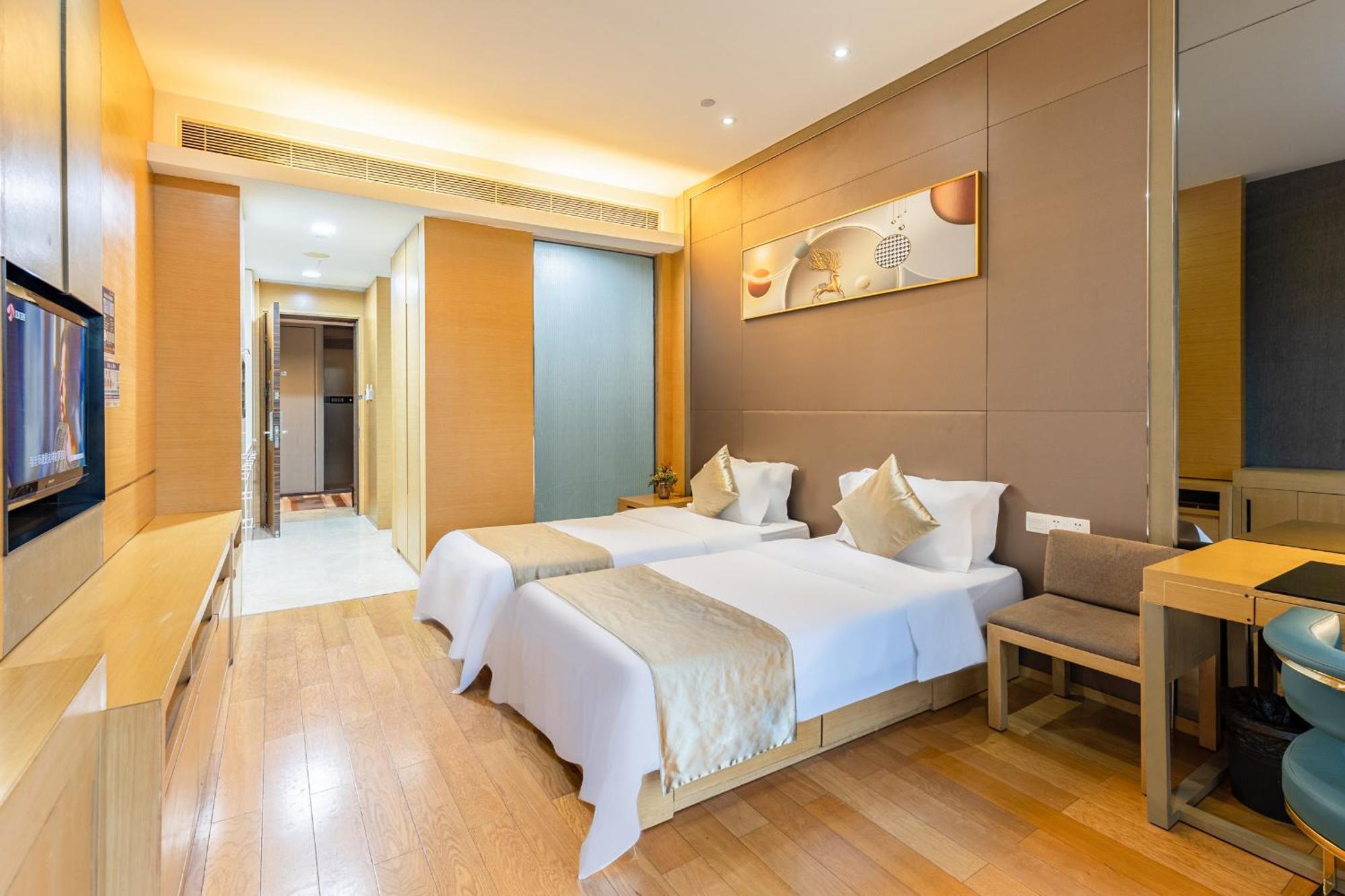Xing Yi International - Poly World Branch Apartment Guangzhou
