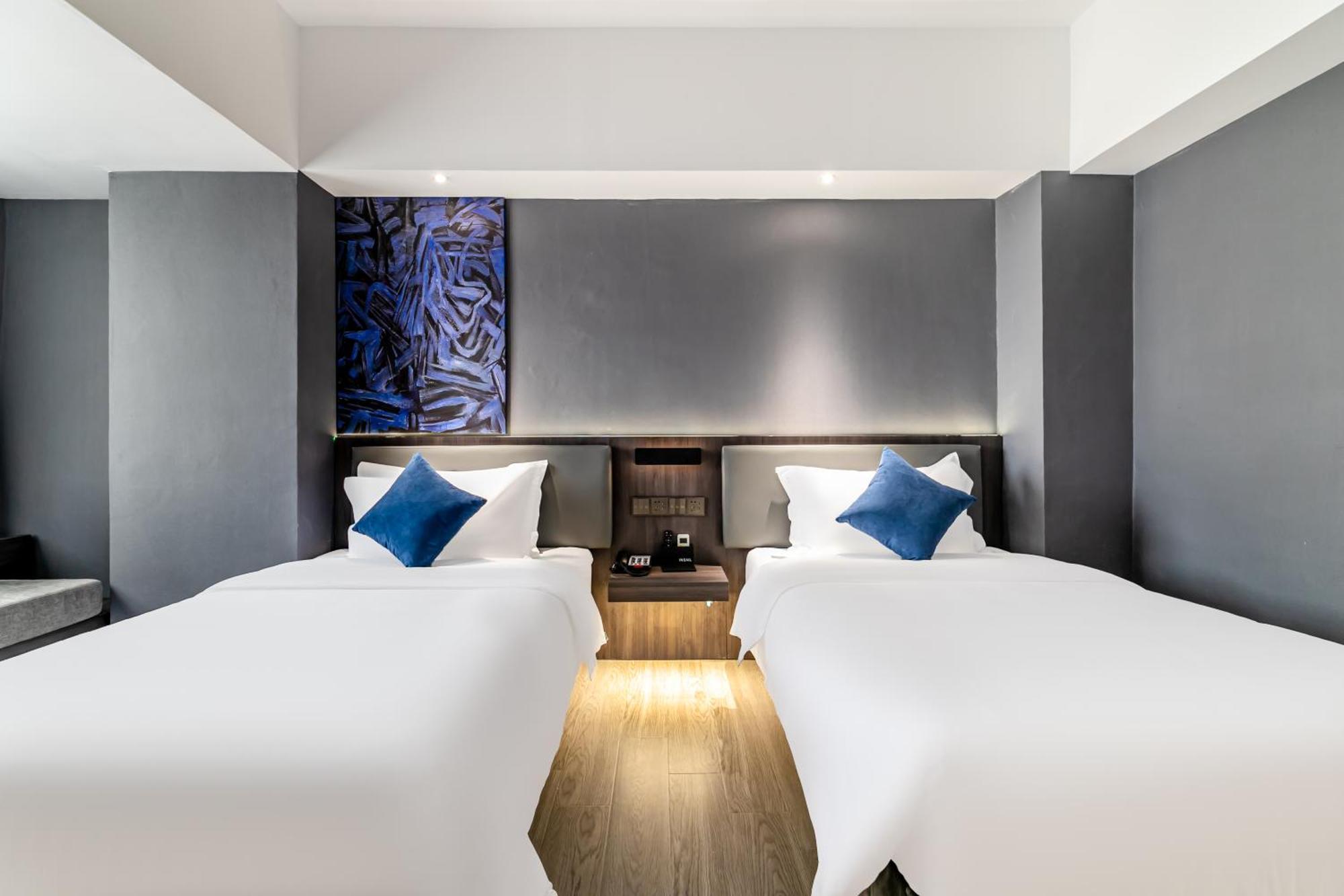Insail Hotel 3*