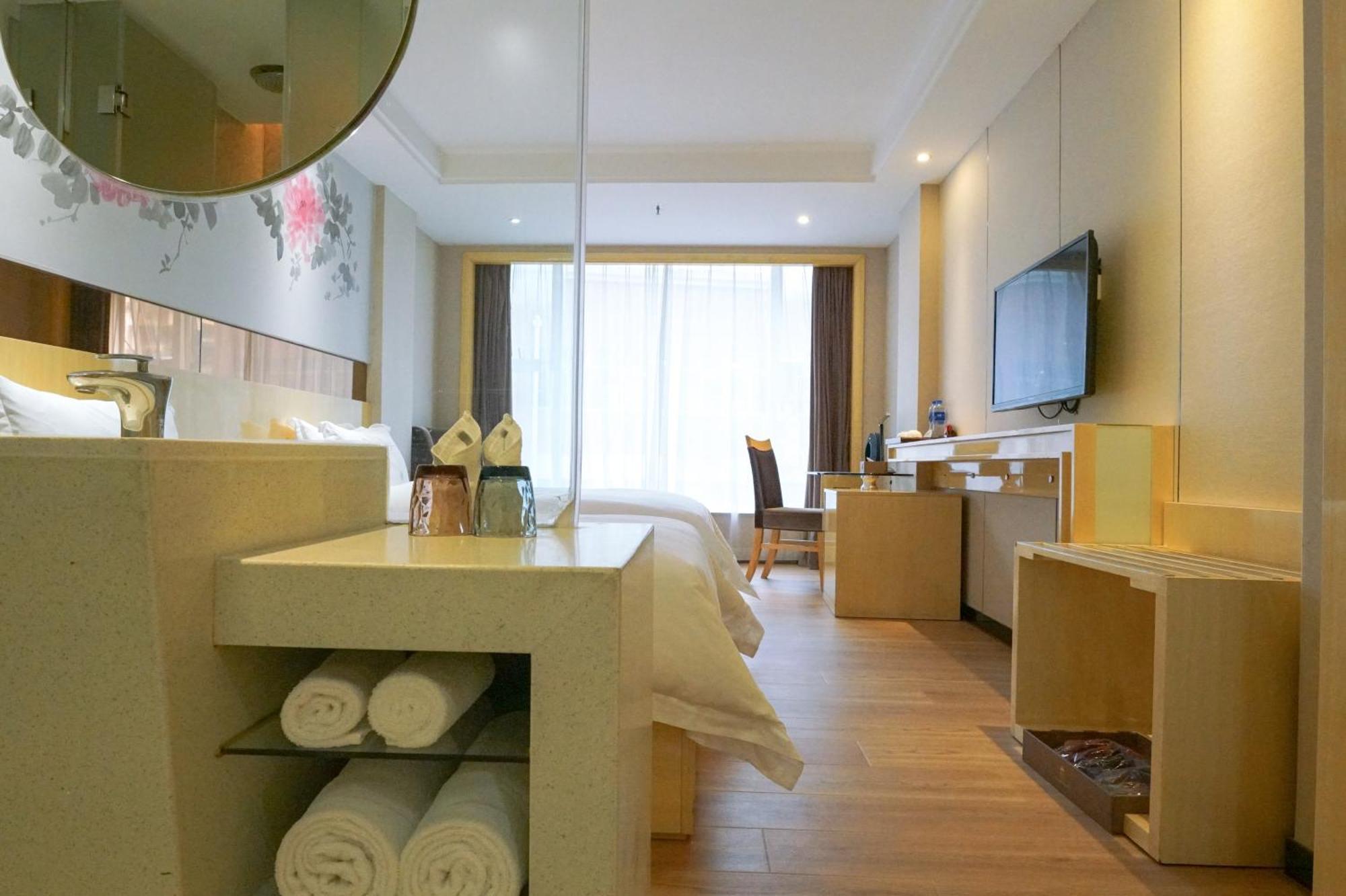 Hotel Paco Ouzhuang Metro Guangzhou-free Shuttle To Fair 4*