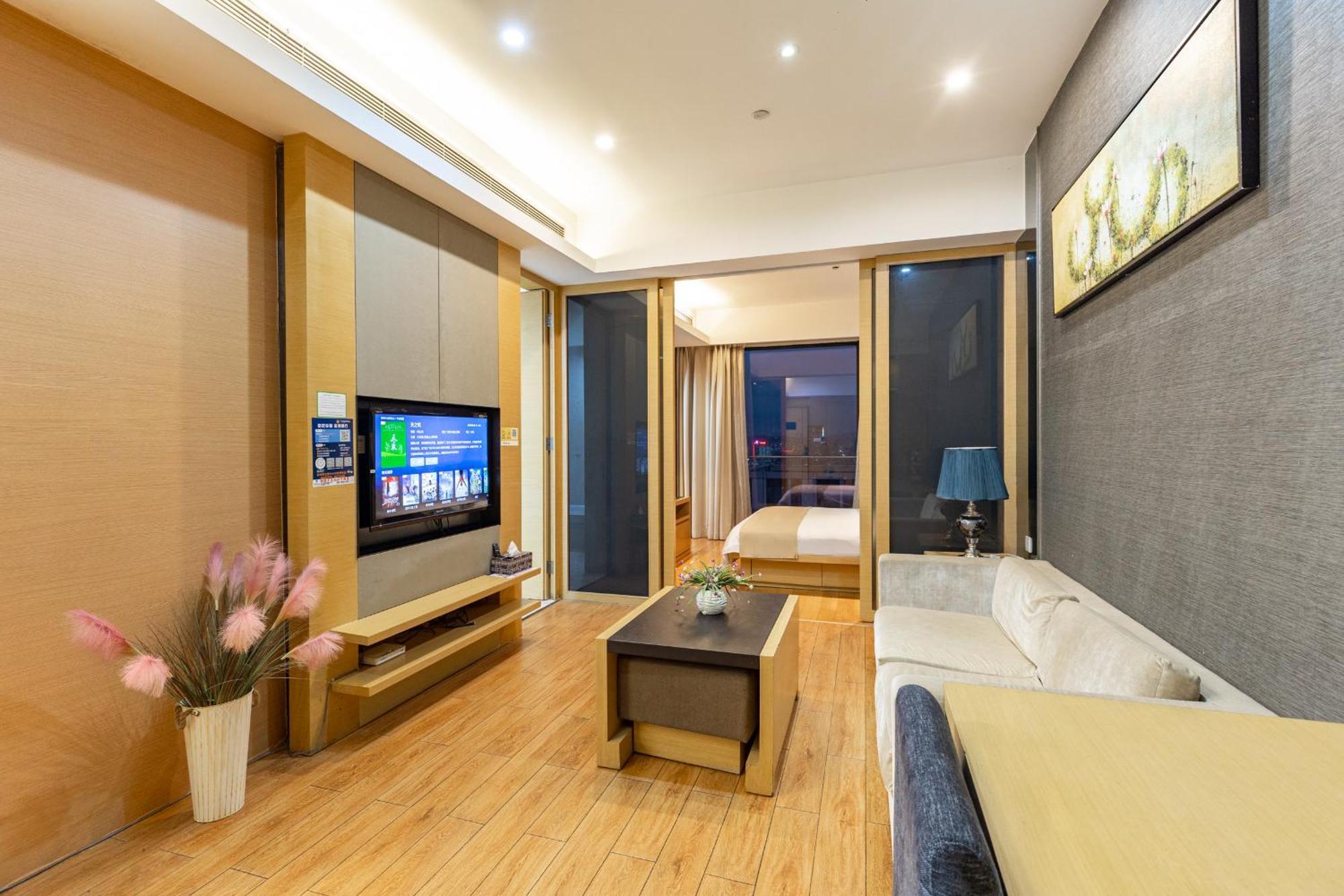 Apartment Xing Yi International - Poly World Branch