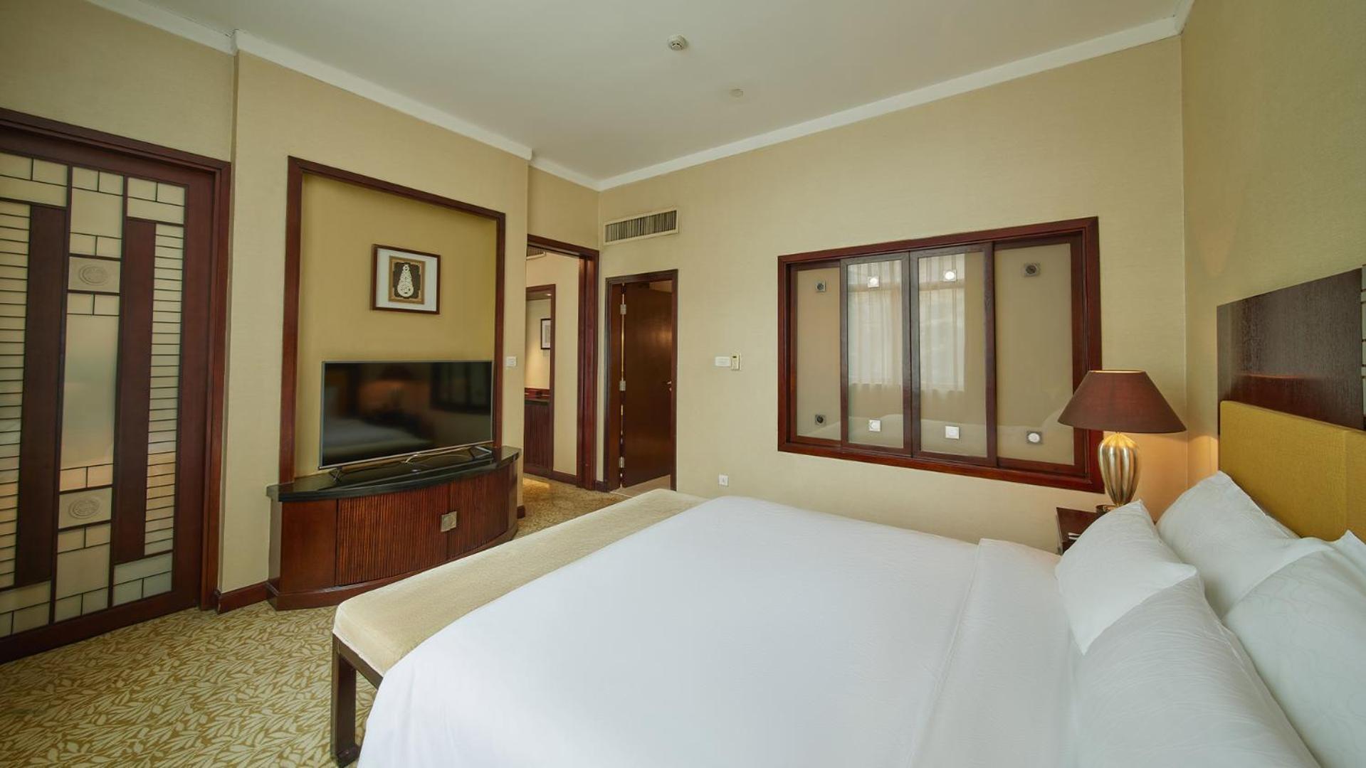 Hotel Dong Fang - Free Shuttle Bus To Fair Complex & Overseas Buyer Registration Services