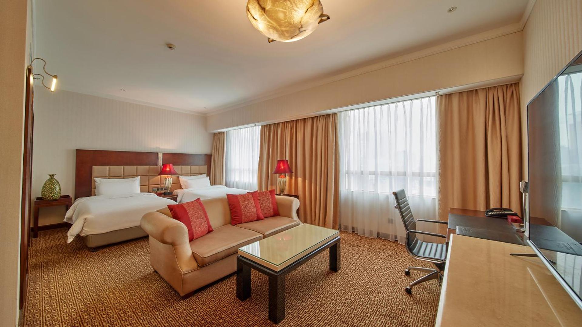 Hotel Dong Fang - Free Shuttle Bus To Fair Complex & Overseas Buyer Registration Services Guangzhou