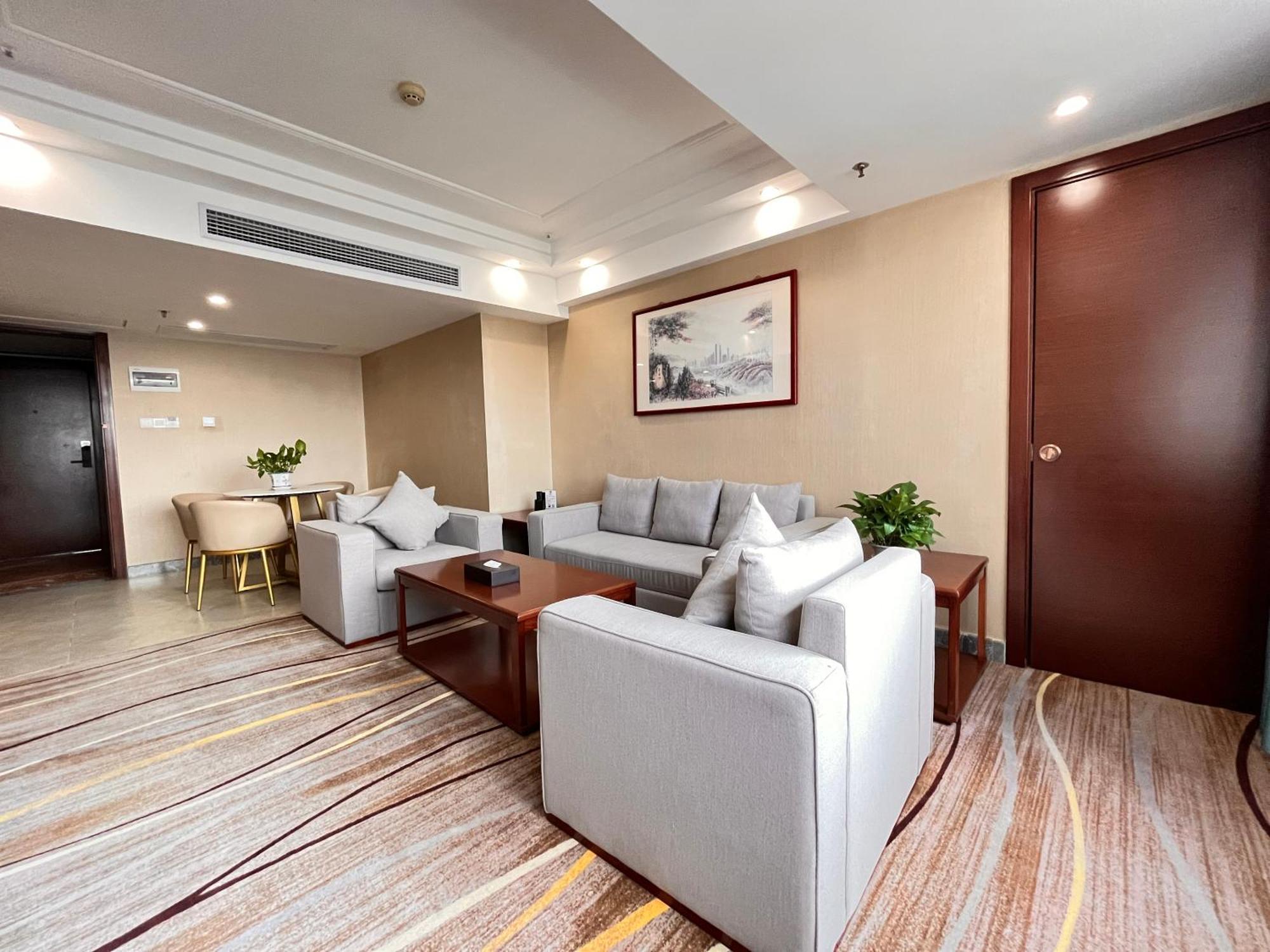 Skyline Plaza Hotel Guangzhou