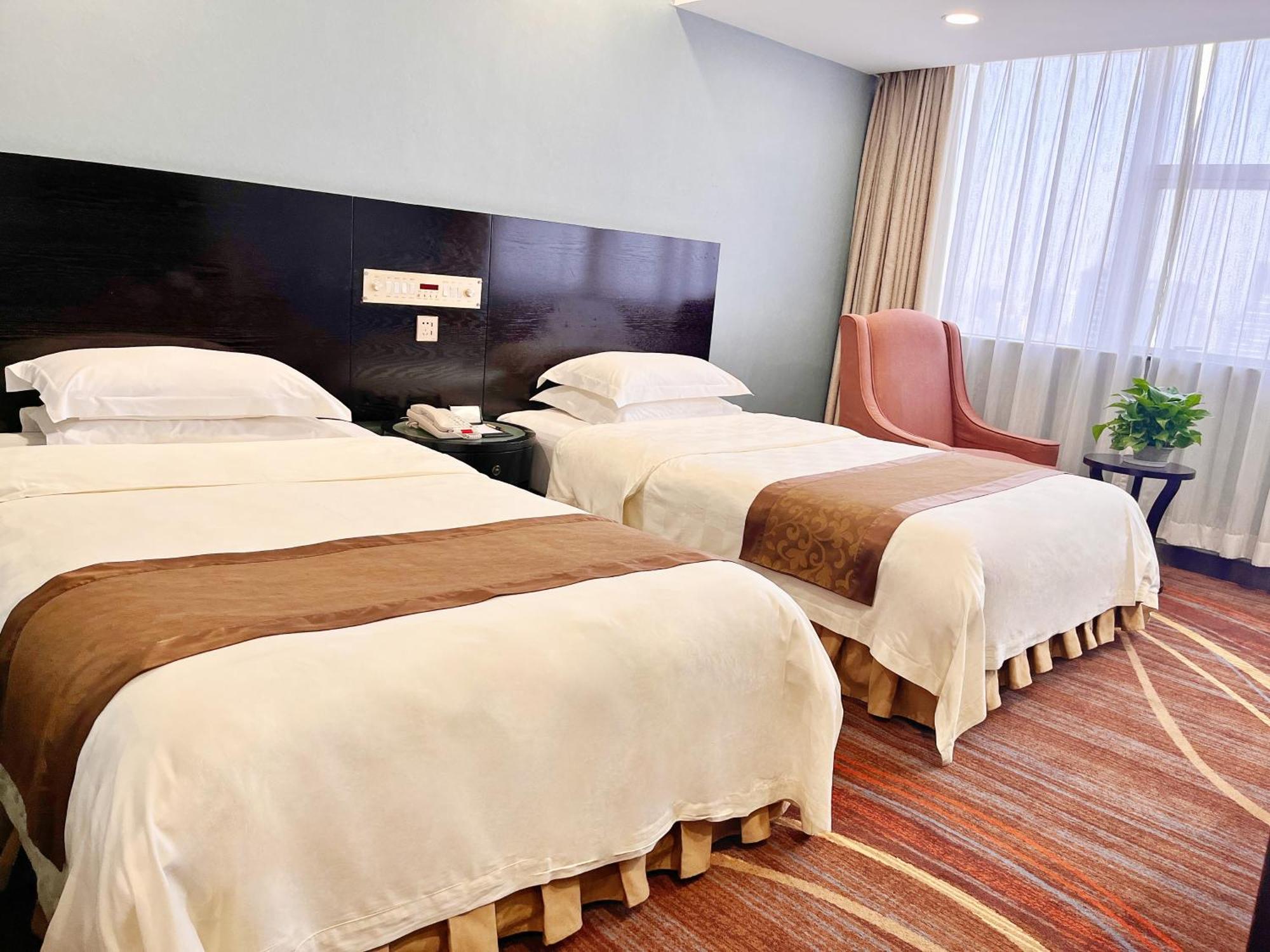 Skyline Plaza 4* Guangzhou