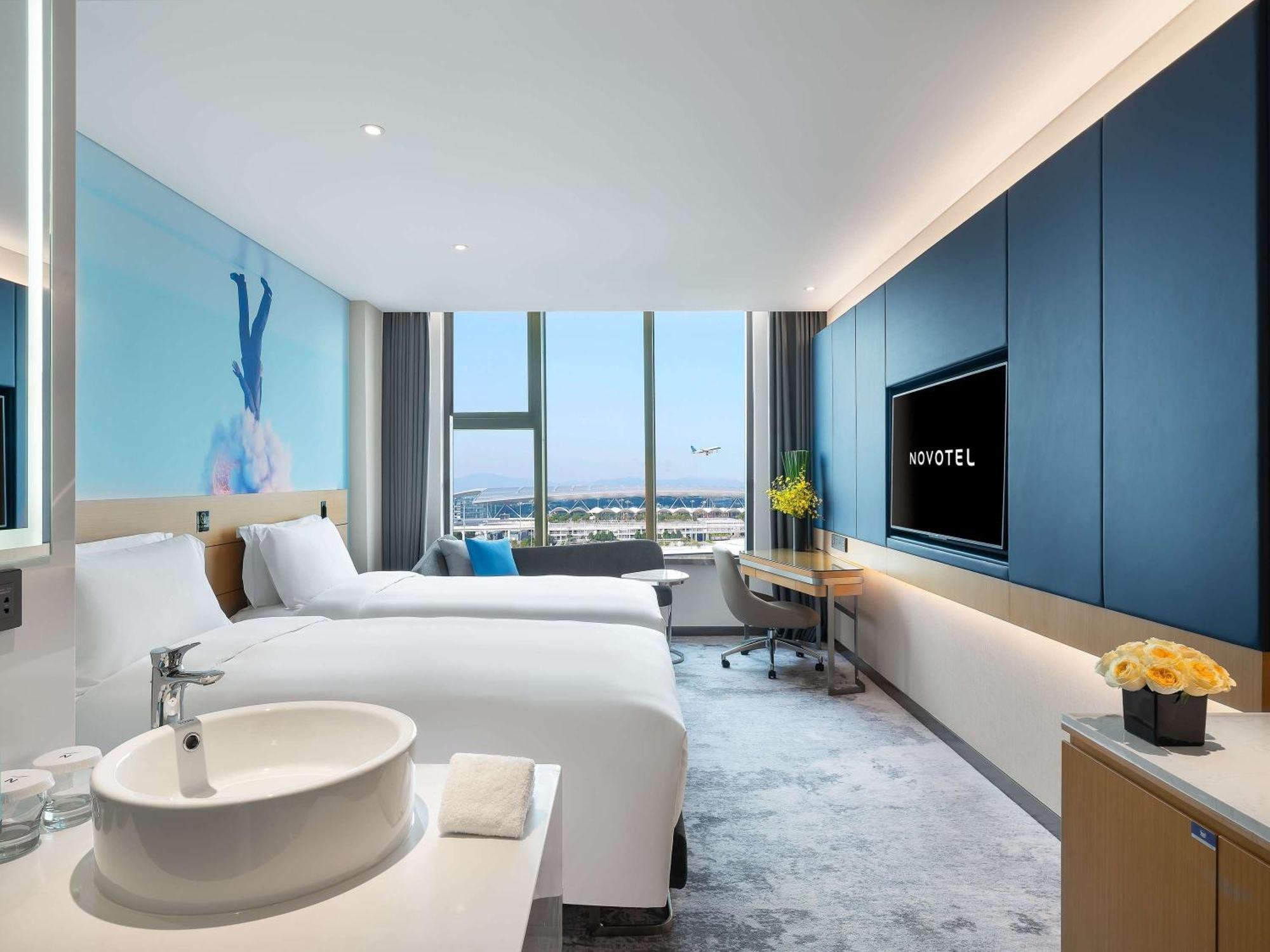 Novotel Baiyun Airport - Fair Free Shuttle Bus & Official Registration Agency Guangzhou