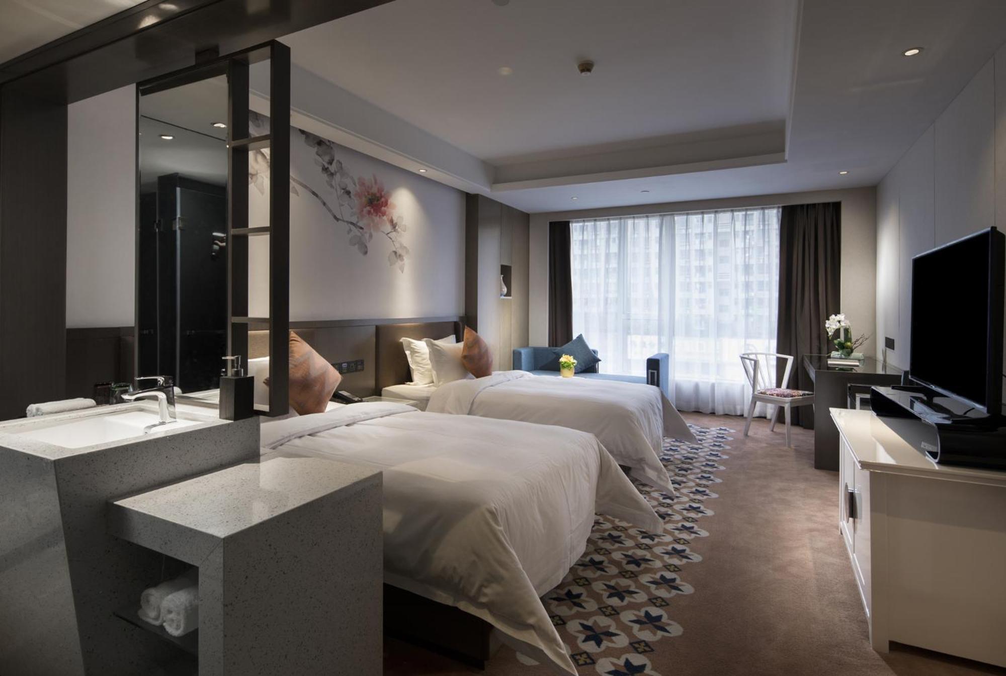 Hotel Paco Dongpu Guanghzou -free Shuttle Bus For Fair Guangzhou