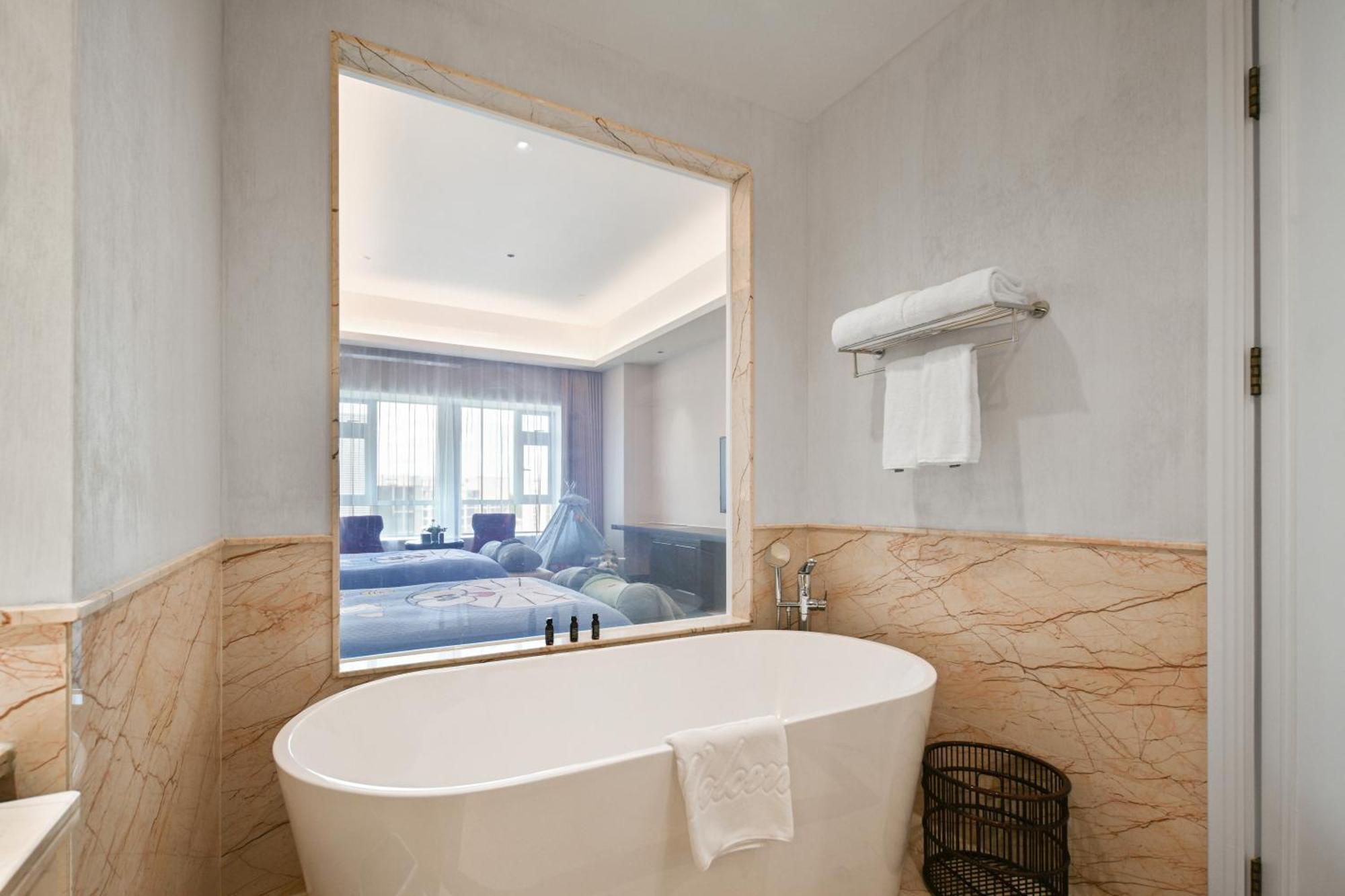 Pan Yu President Hotel