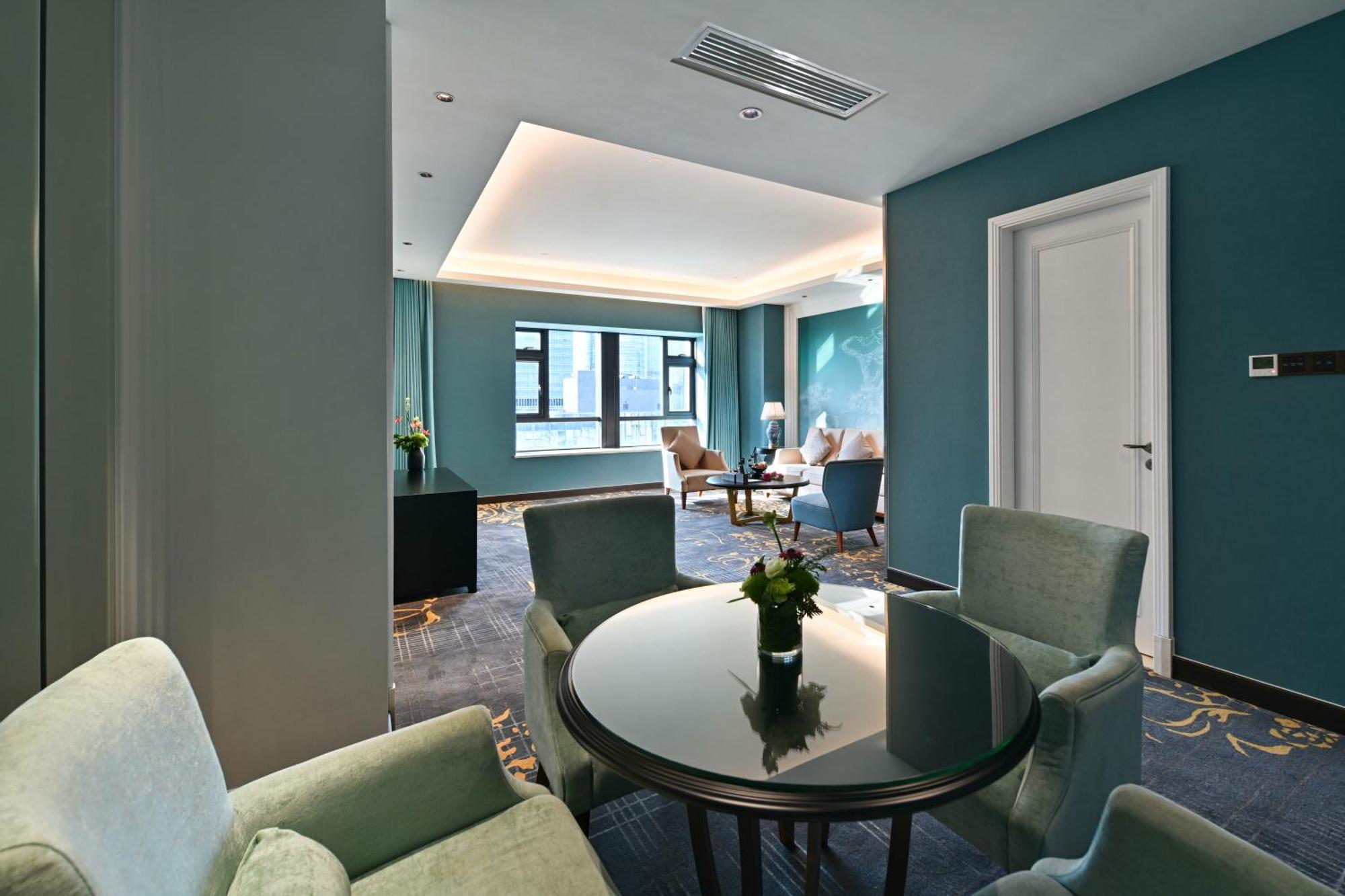 Hotel Pan Yu President