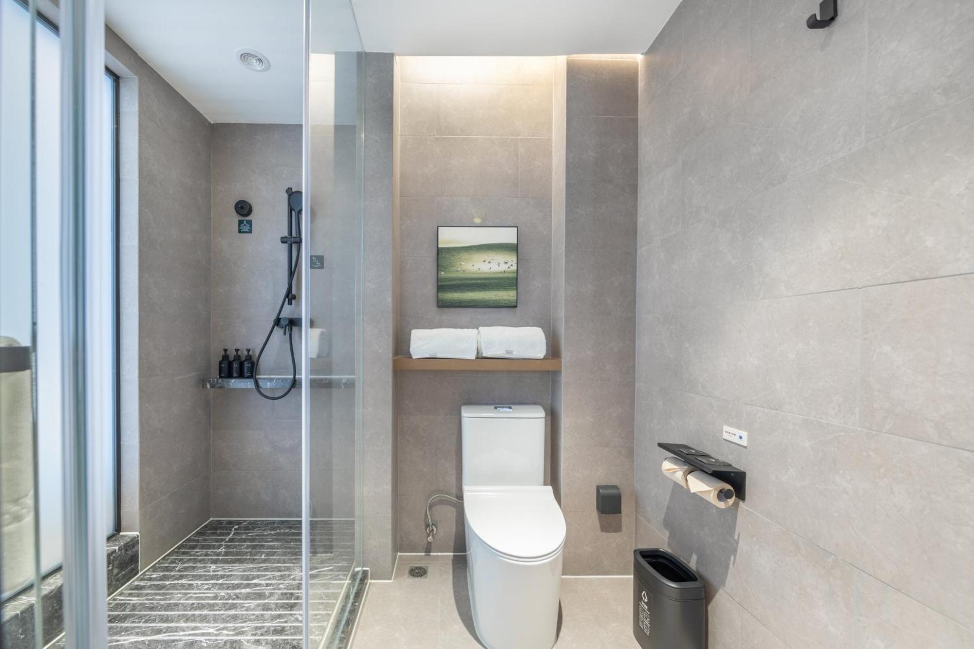 Atour Panyu Jewelry Hotel 4*