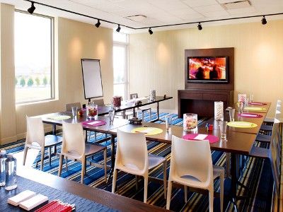 Hotel Aloft Park 4*
