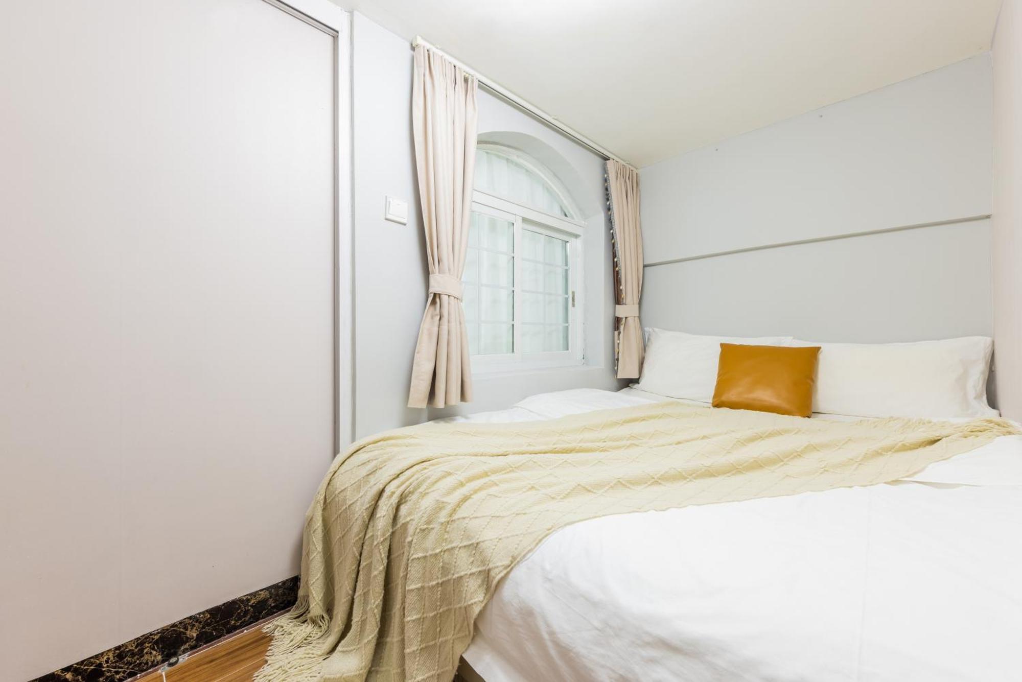 Lavendar Duplex * Guangzhou