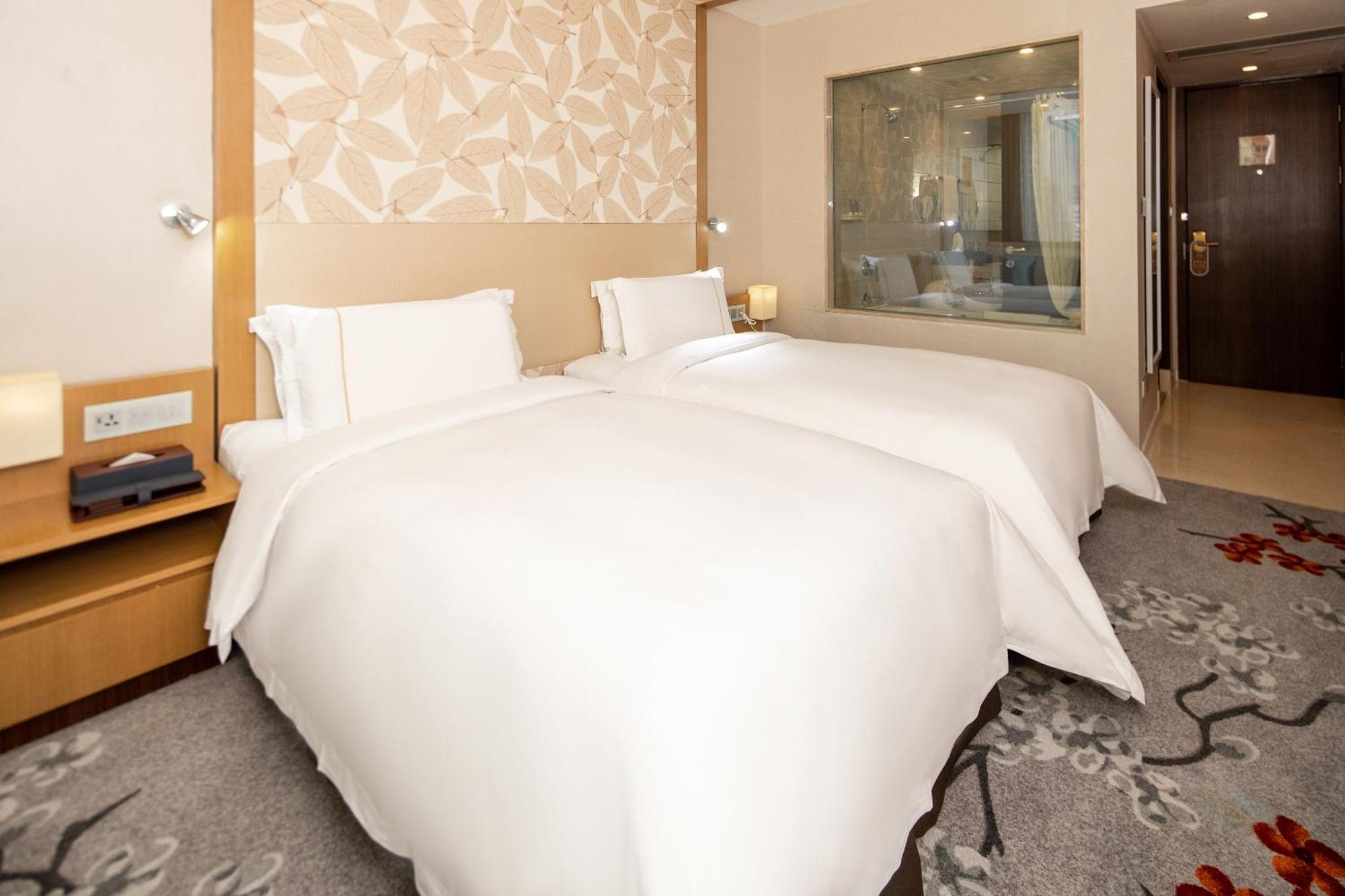China Mayors Plaza - Free Shuttle Between And Exhibition Center & Exhibitor Registration Counter During Fair Hotel 4*