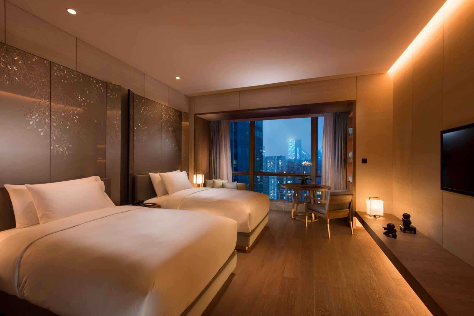 Conrad - Free Shuttle Between And Exhibition Center During Fair & Exhibitor Registration Counter 5* Guangzhou