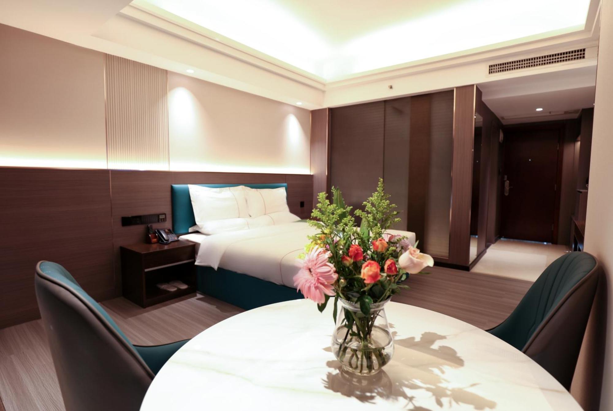 Gang Hotel