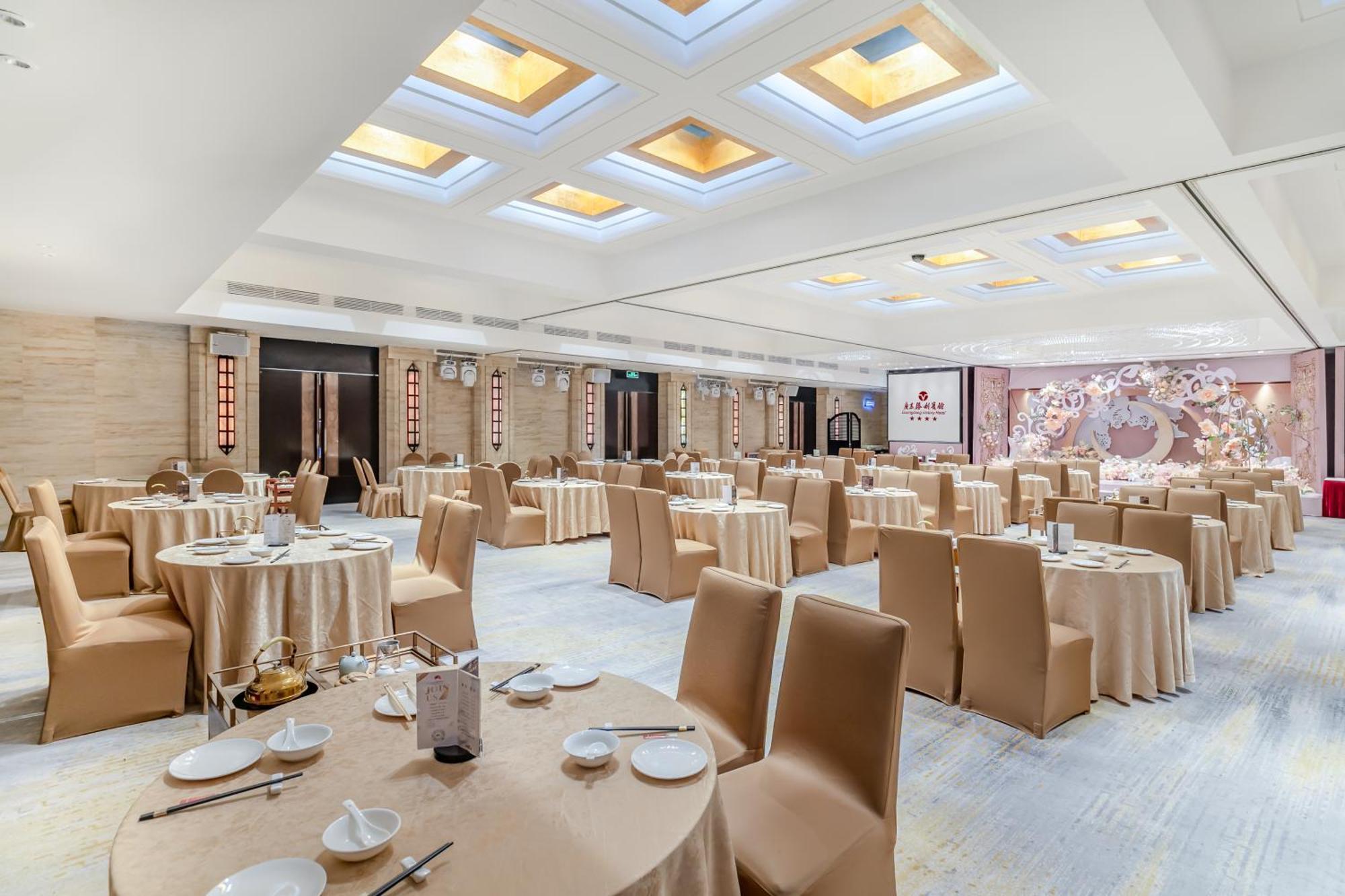 Hotel Guangdong Victory - Free Shuttle Bus To Exhibition Center During Fair