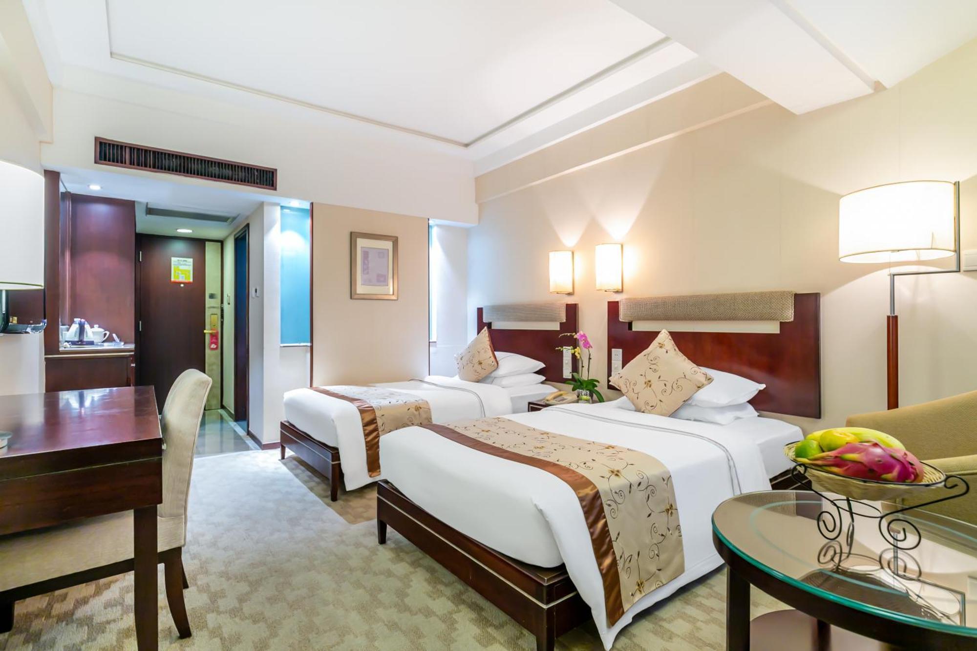 Hotel Guangdong Victory - Free Shuttle Bus To Exhibition Center During Fair 4*