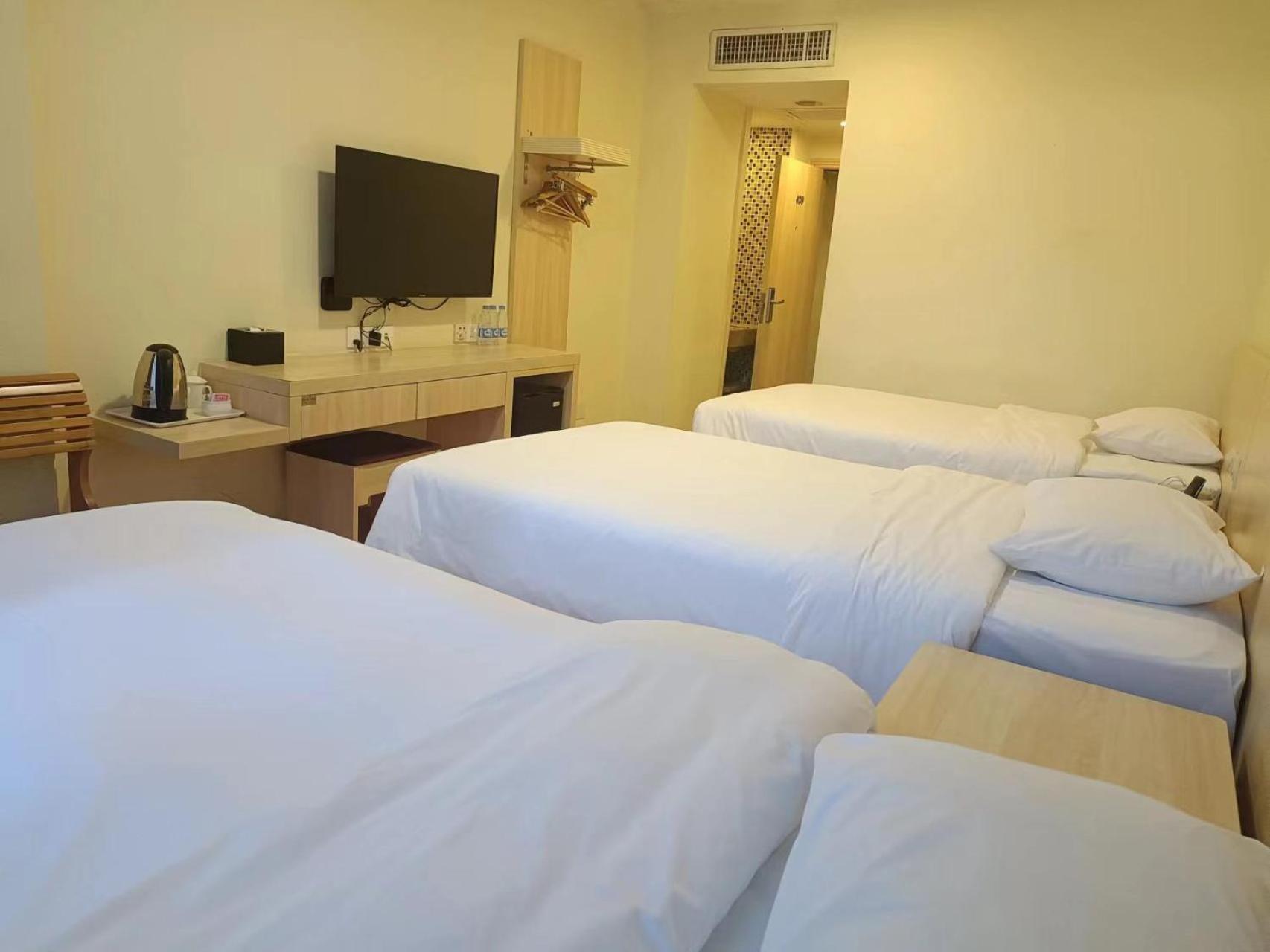 Guangdong Baiyun 3*