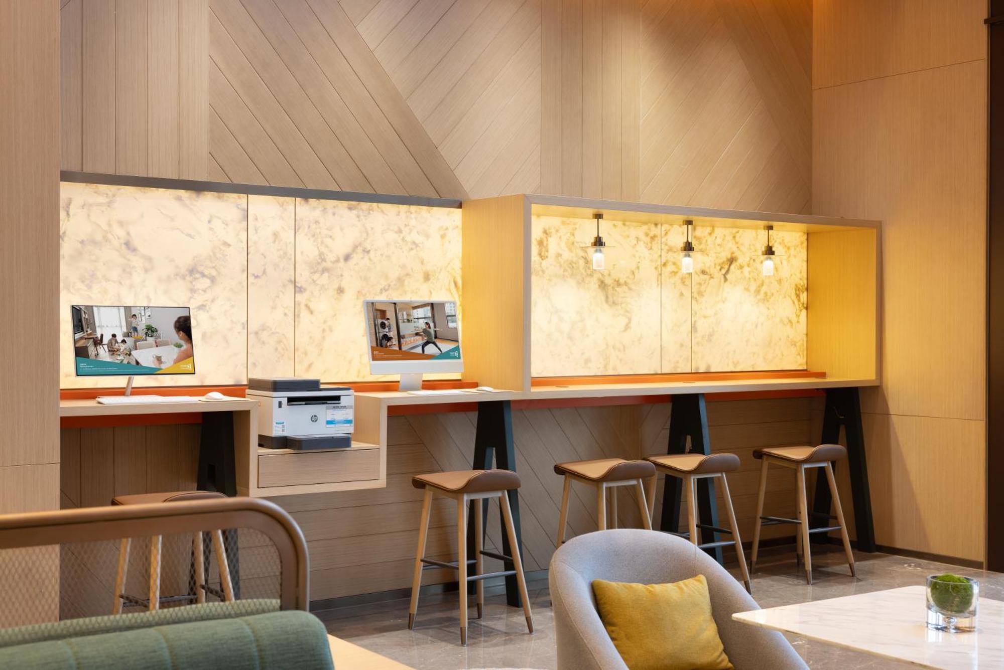 Hotel Home2 By Hilton Baiyun International Airport Branch - Free Shuttle Bus To Baiyun International Airport & Free Deliver Service To Fair Complex During Fair Period Guangzhou