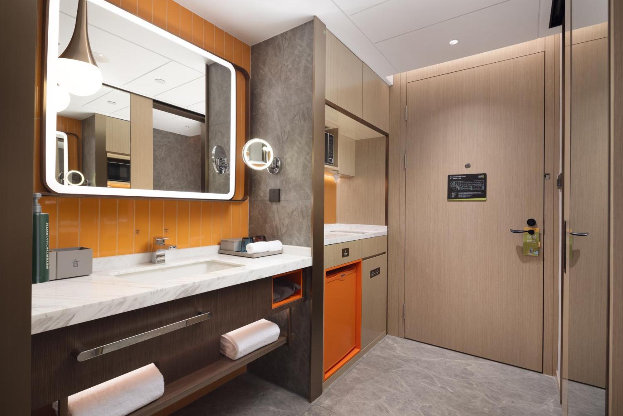 Home2 By Hilton Baiyun International Airport Branch - Free Shuttle Bus To Baiyun International Airport & Free Deliver Service To Fair Complex During Fair Period Hotel