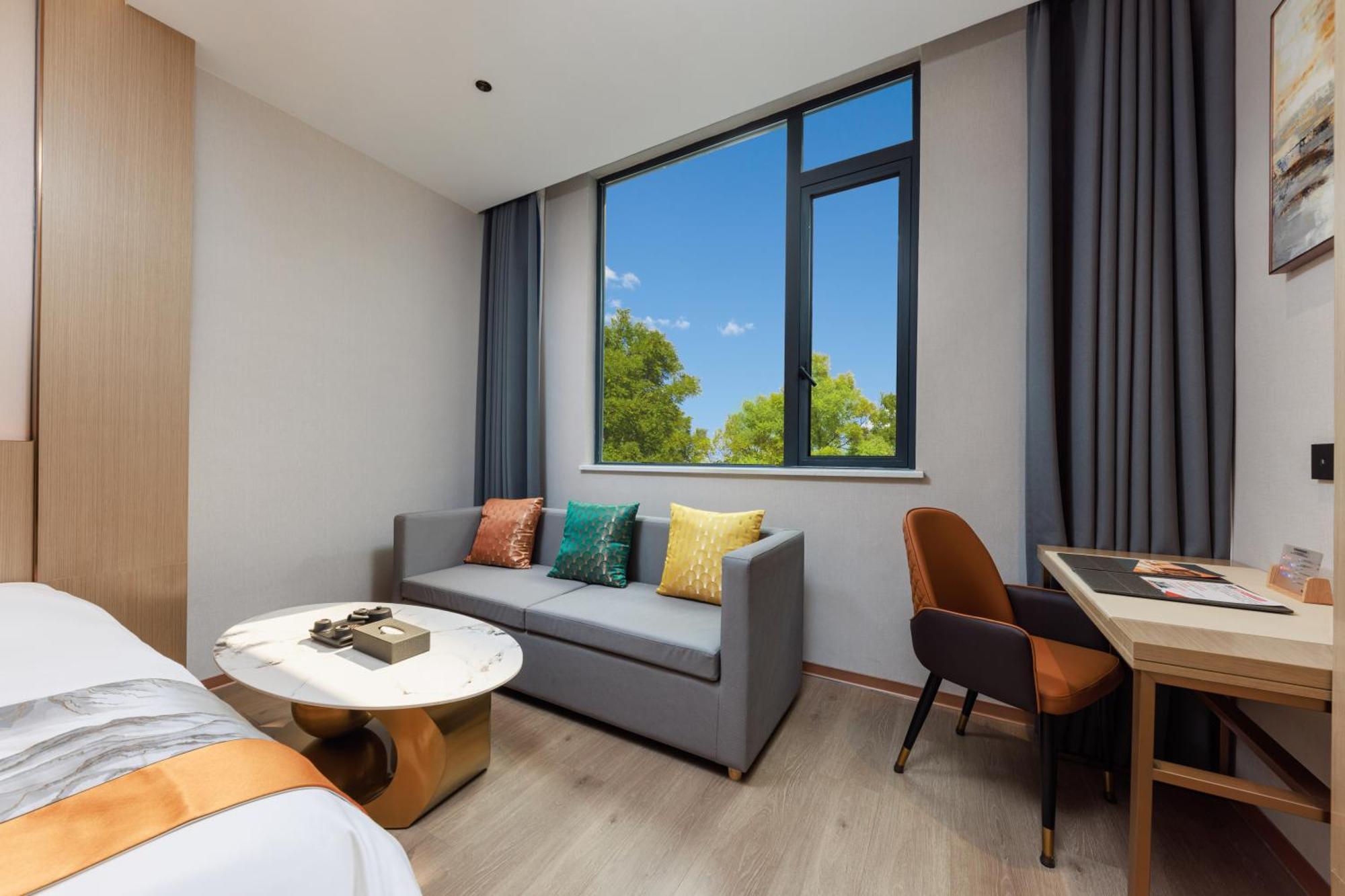 Hotel Yachen 2*