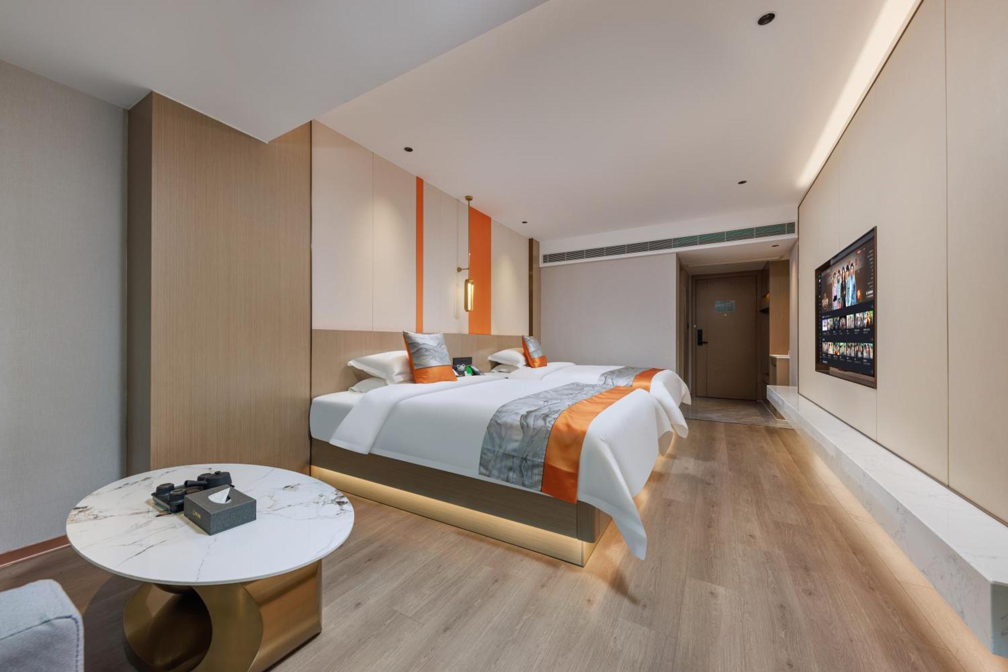 Yachen Hotel 2*