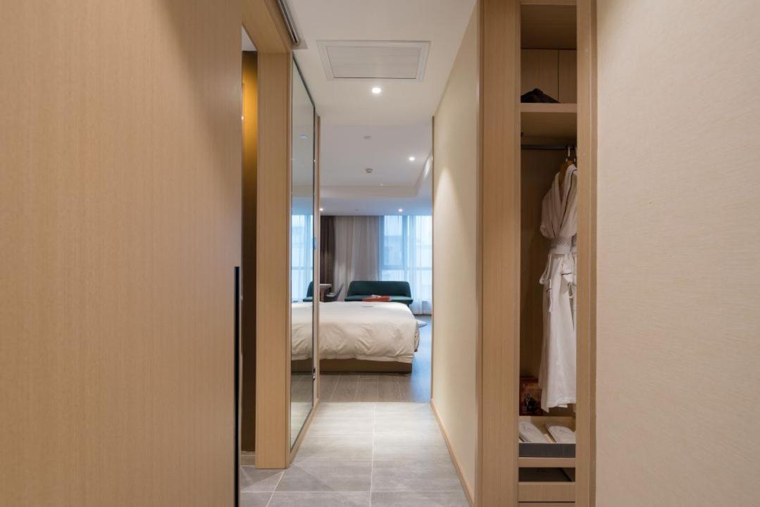 Hotel Atour Gangding Metro Station Taikoo Hui Tianhe --- Free Shuttle Bus Service Between Fair And During The Fair Guangzhou