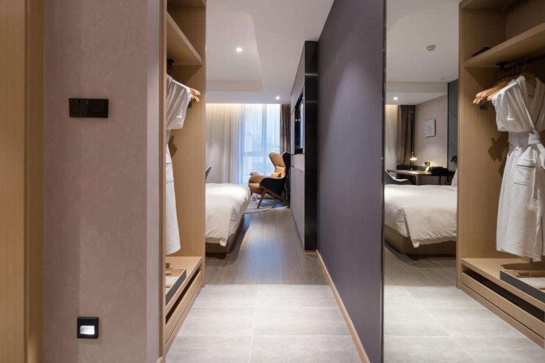 Hotel Atour Gangding Metro Station Taikoo Hui Tianhe --- Free Shuttle Bus Service Between Fair And During The Fair Guangzhou