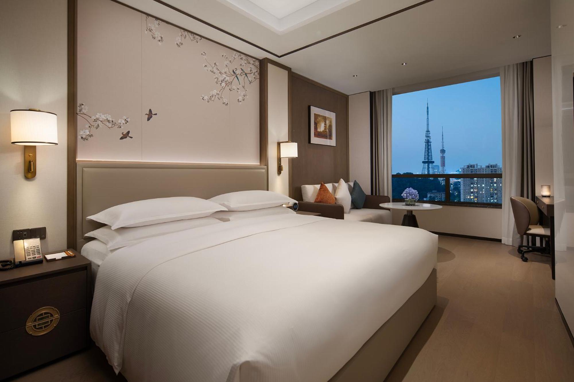 Hotel Yuexiu Guangzhou, Curio Collection By Hilton-free Shuttle Between And Exhibition Center During Fair Period & Exhibitor Registration Counter & Halal Food