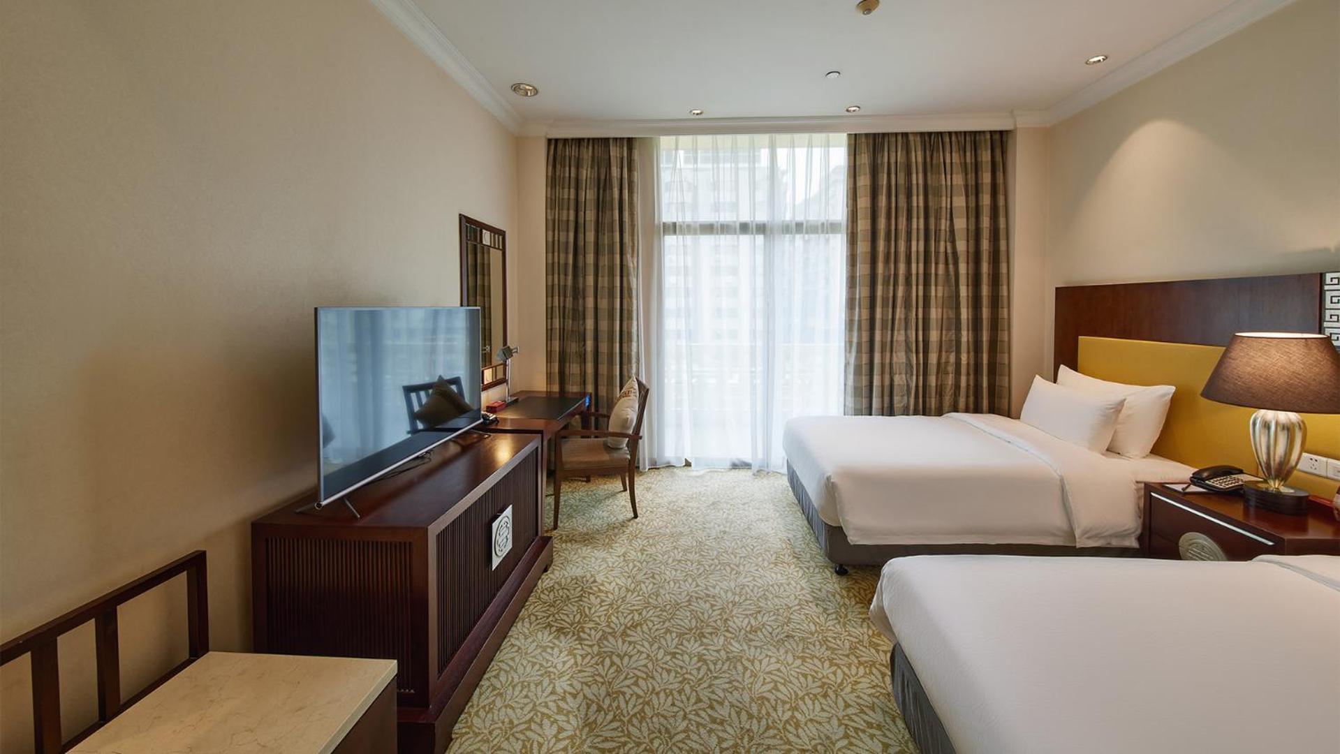 Dong Fang - Free Shuttle Bus To Fair Complex & Overseas Buyer Registration Services Hotel Guangzhou