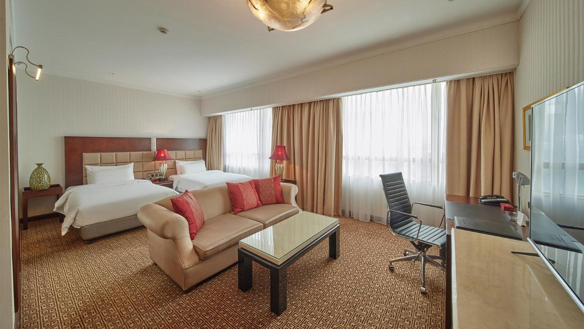 Dong Fang - Free Shuttle Bus To Fair Complex & Overseas Buyer Registration Services Hotel Guangzhou