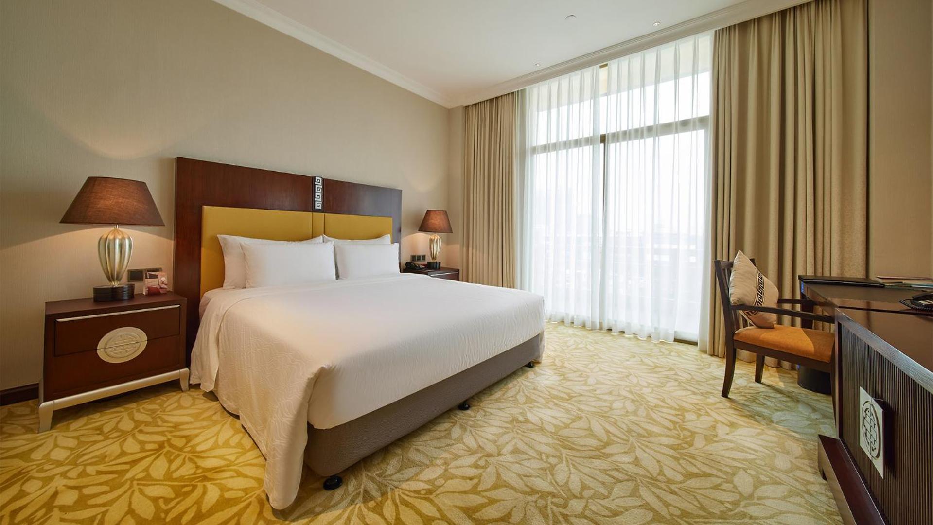 Hotel Dong Fang - Free Shuttle Bus To Fair Complex & Overseas Buyer Registration Services 5*
