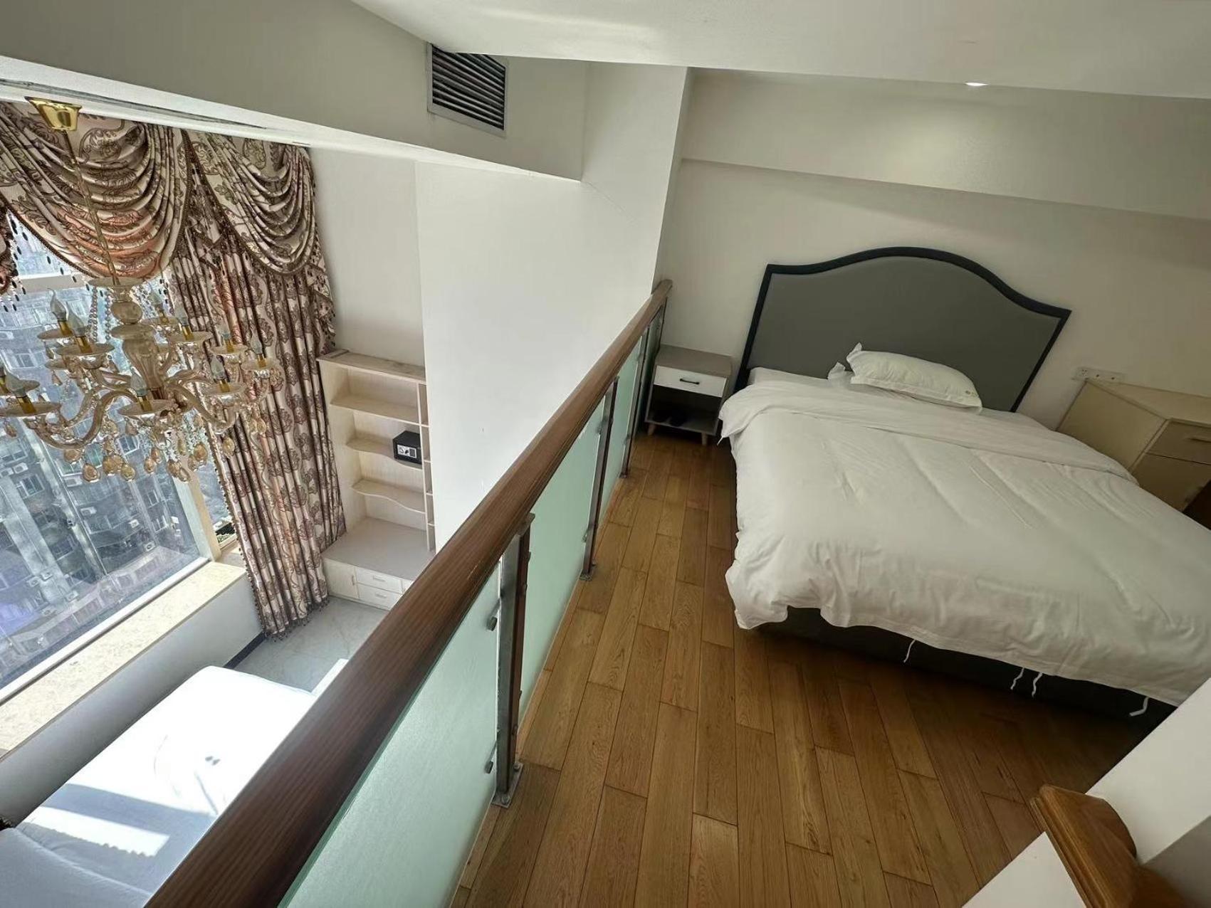 Yoyo International Hotel-the Legend Building-1mins To Line5 Taojin Stn-free Shuttle Bus For Fair Apartemen