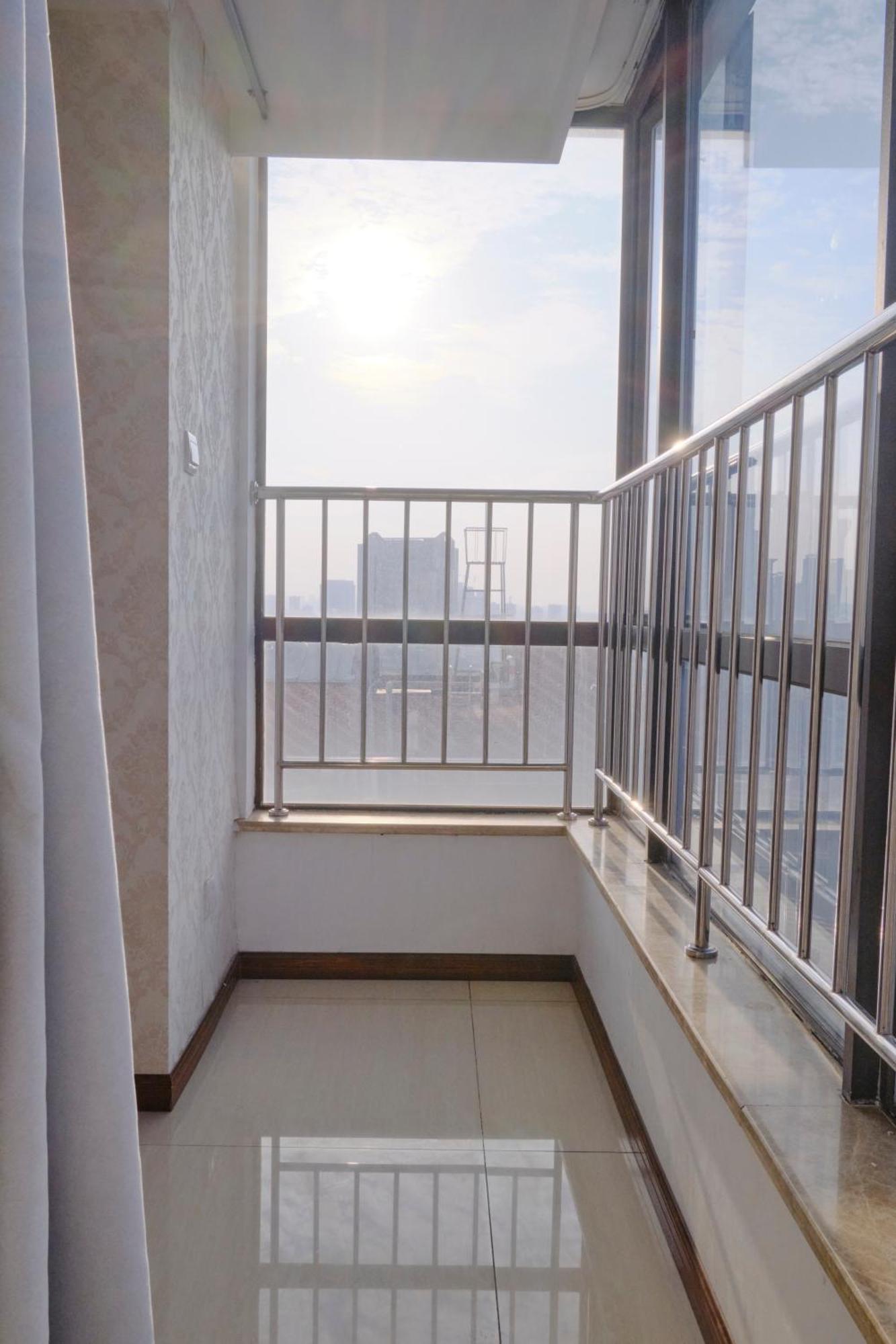 Apartment Uhome Service *