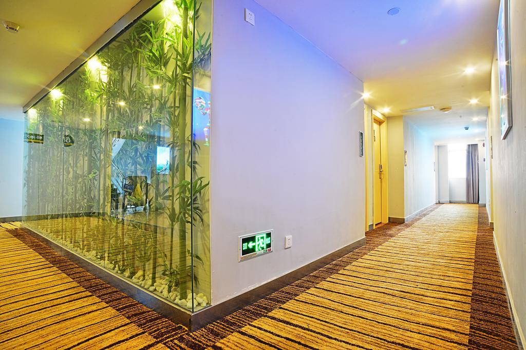 Super 8 Tainhe Li Jiao Hotel 2*
