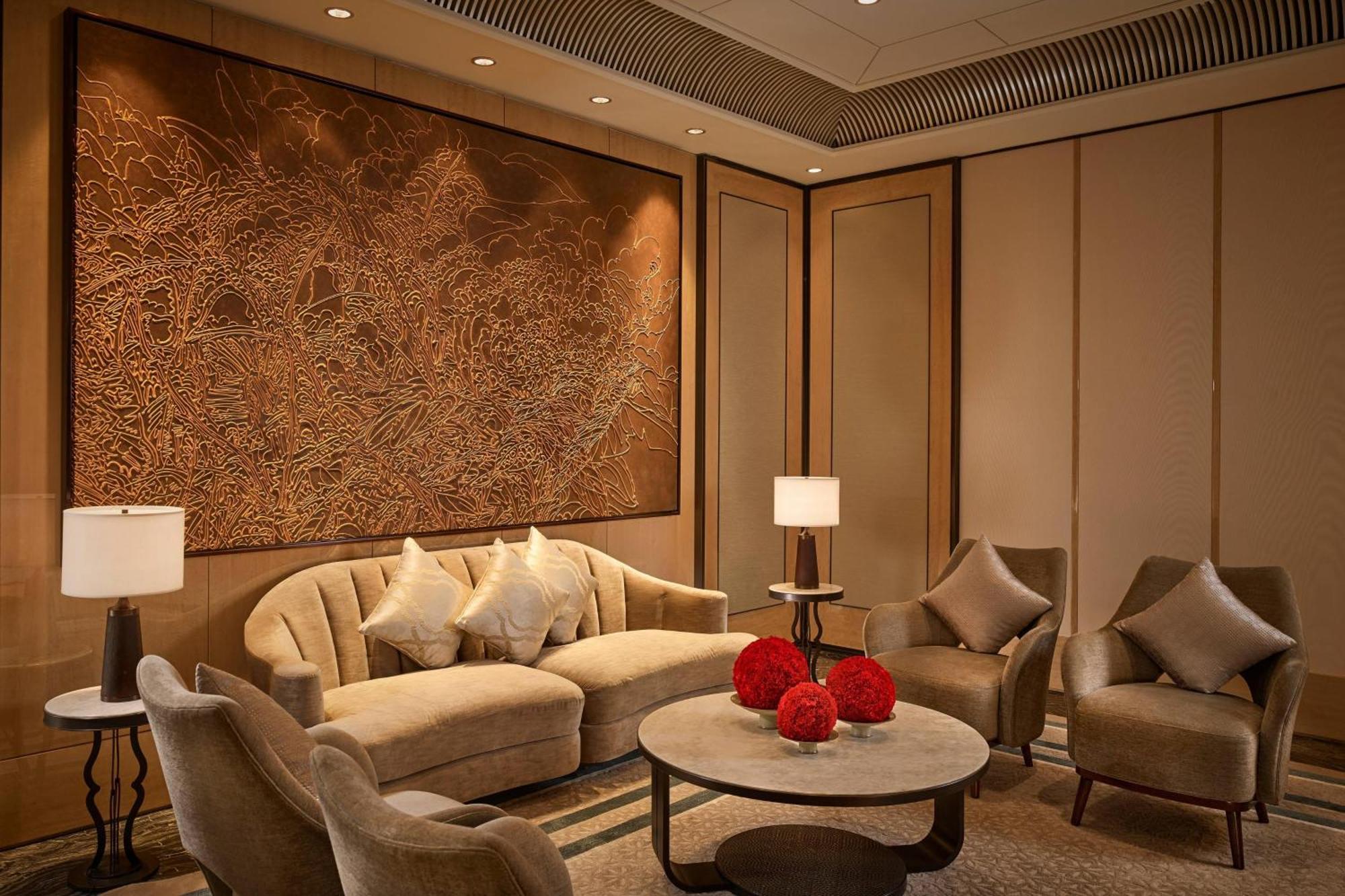 Hotel The Ritz-carlton, 5*