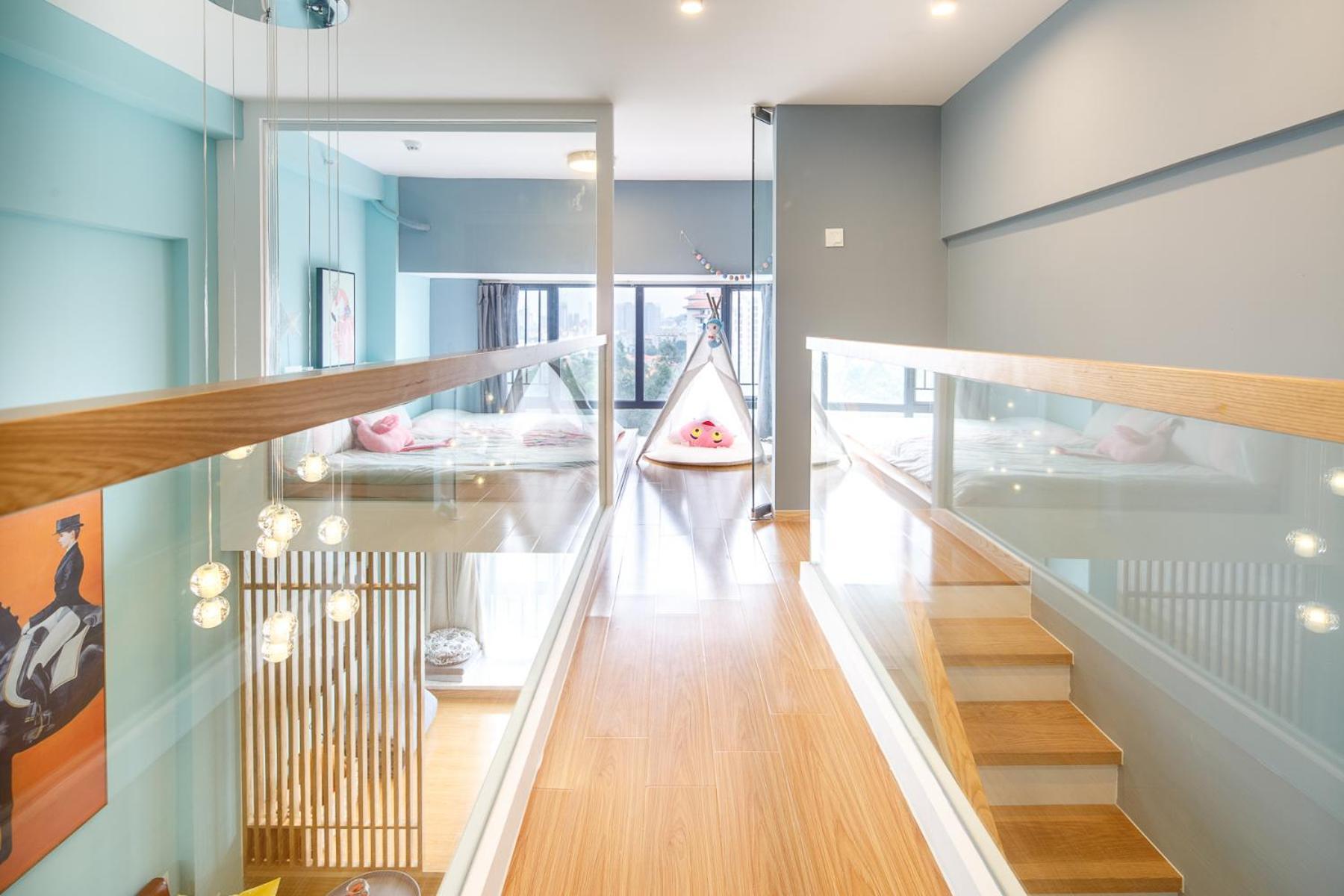 Lavendar Duplex Apartment *