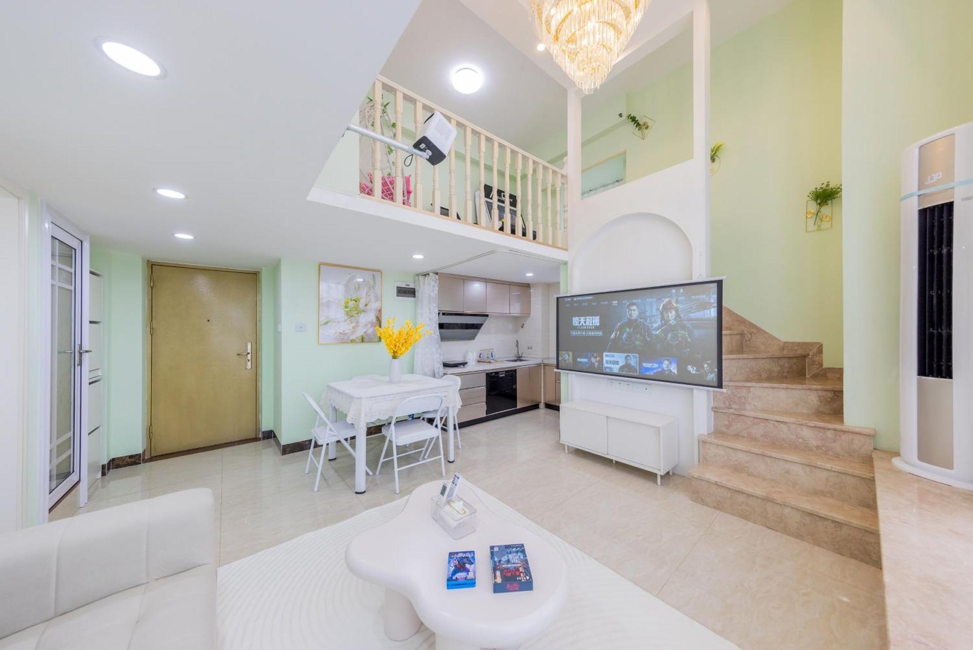 Lavendar Duplex Apartment Guangzhou