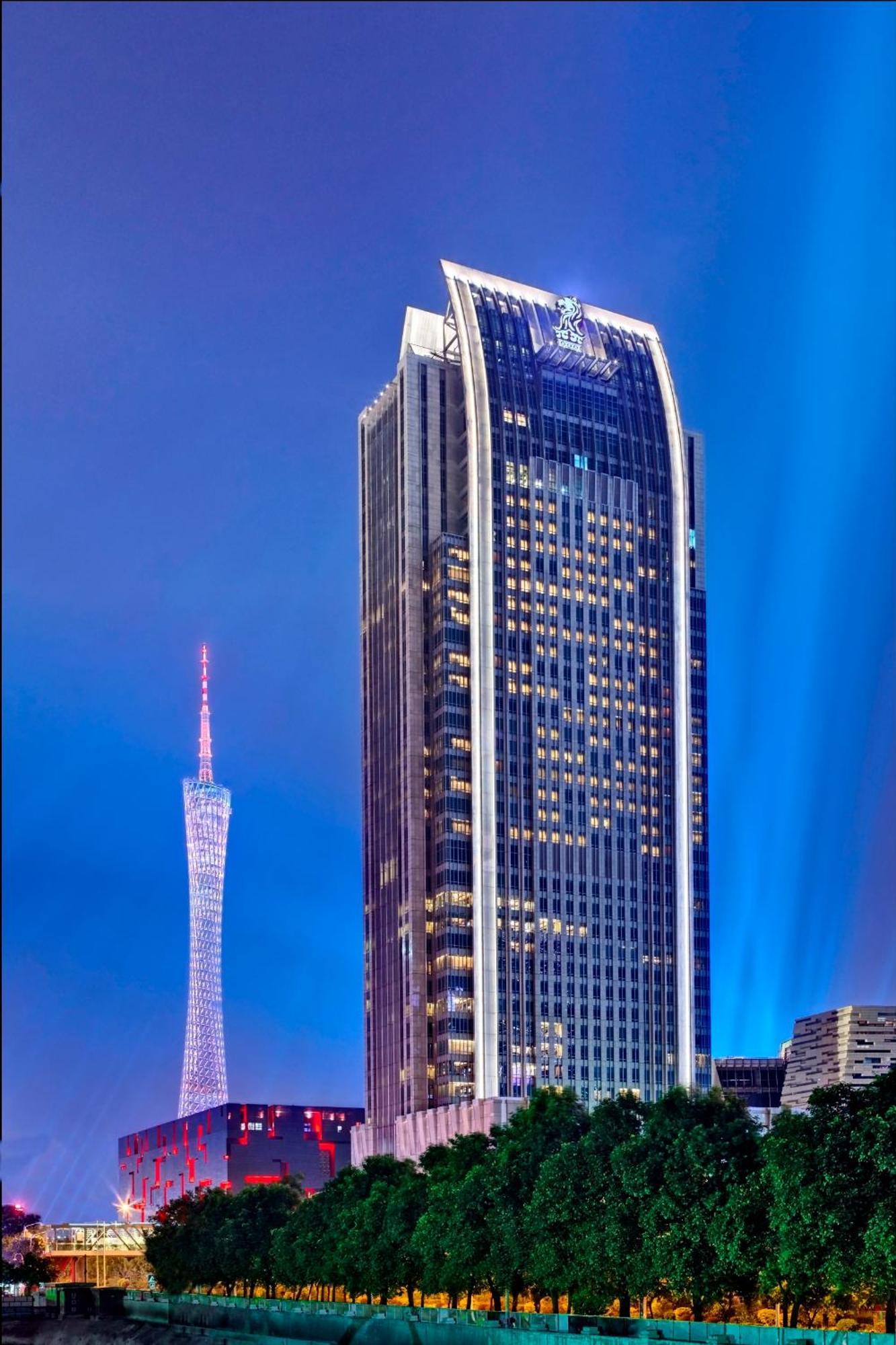 The Ritz-carlton, Hotel 5*