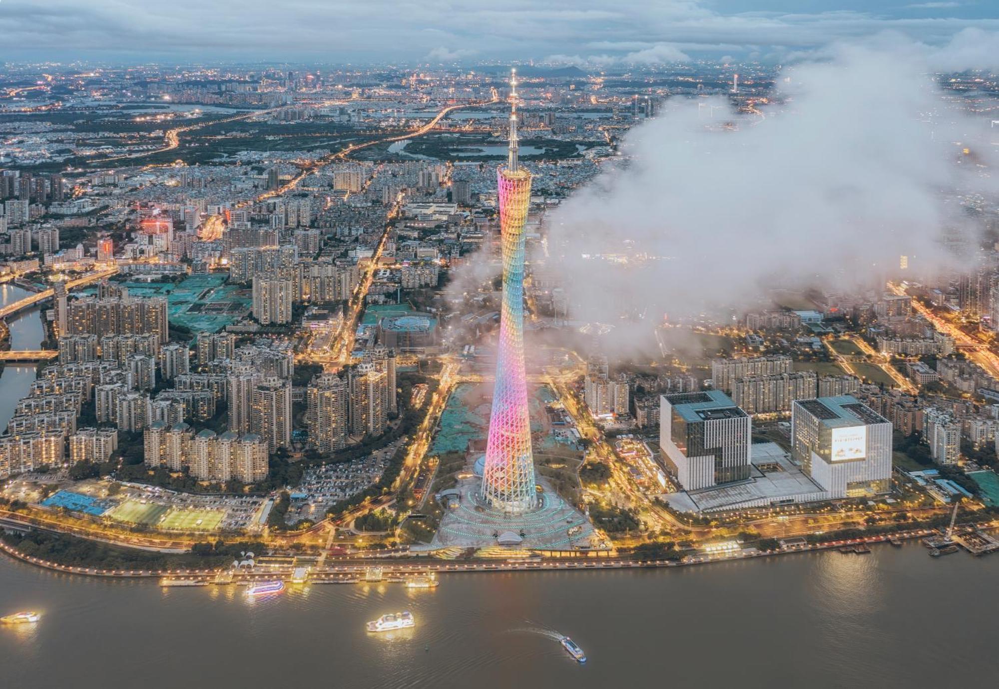 Echarm International Hotel Zhujiang New Town Wuyangcun Metro Station - Free Deliver Service To Canton Fair Complex Once A Day During Canton Fair Period 4* Guangzhou