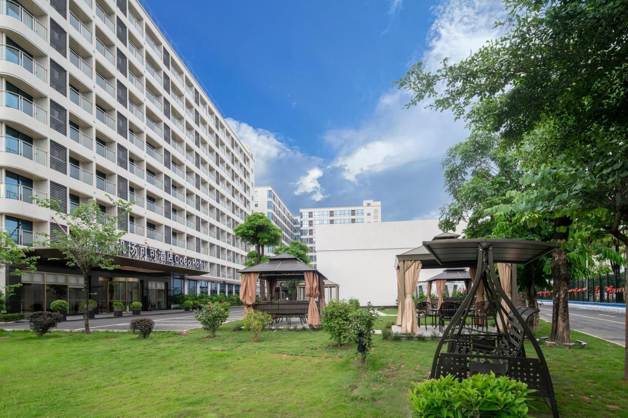 Hotel Baiyun Airport Coco 4*