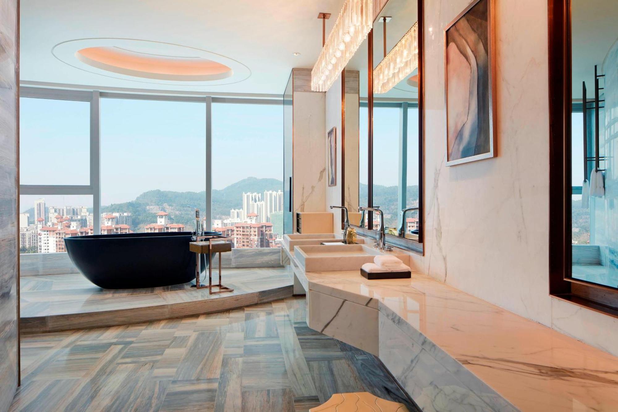 Sheraton Nansha 5*