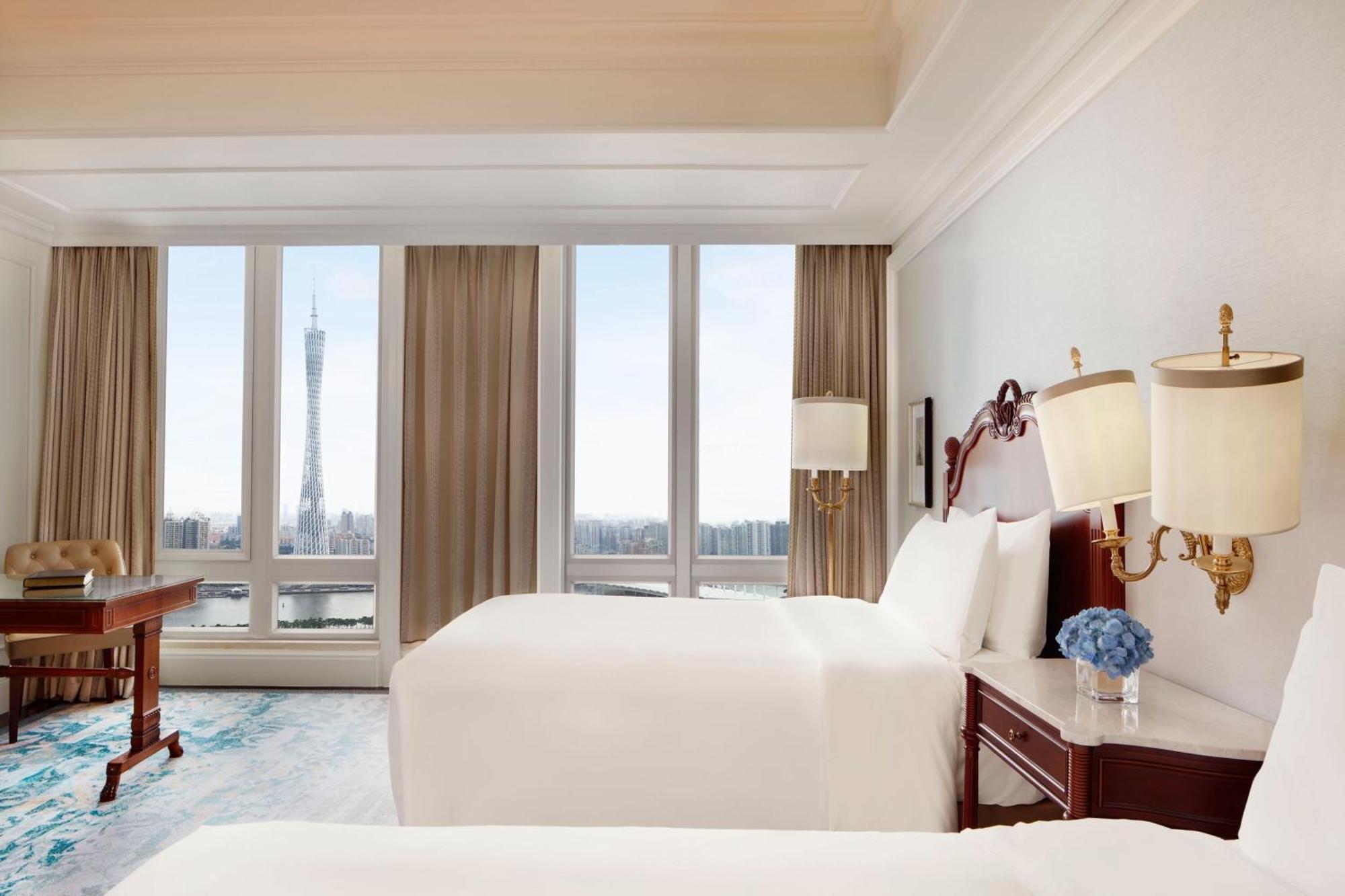 Hotel The Ritz-carlton,