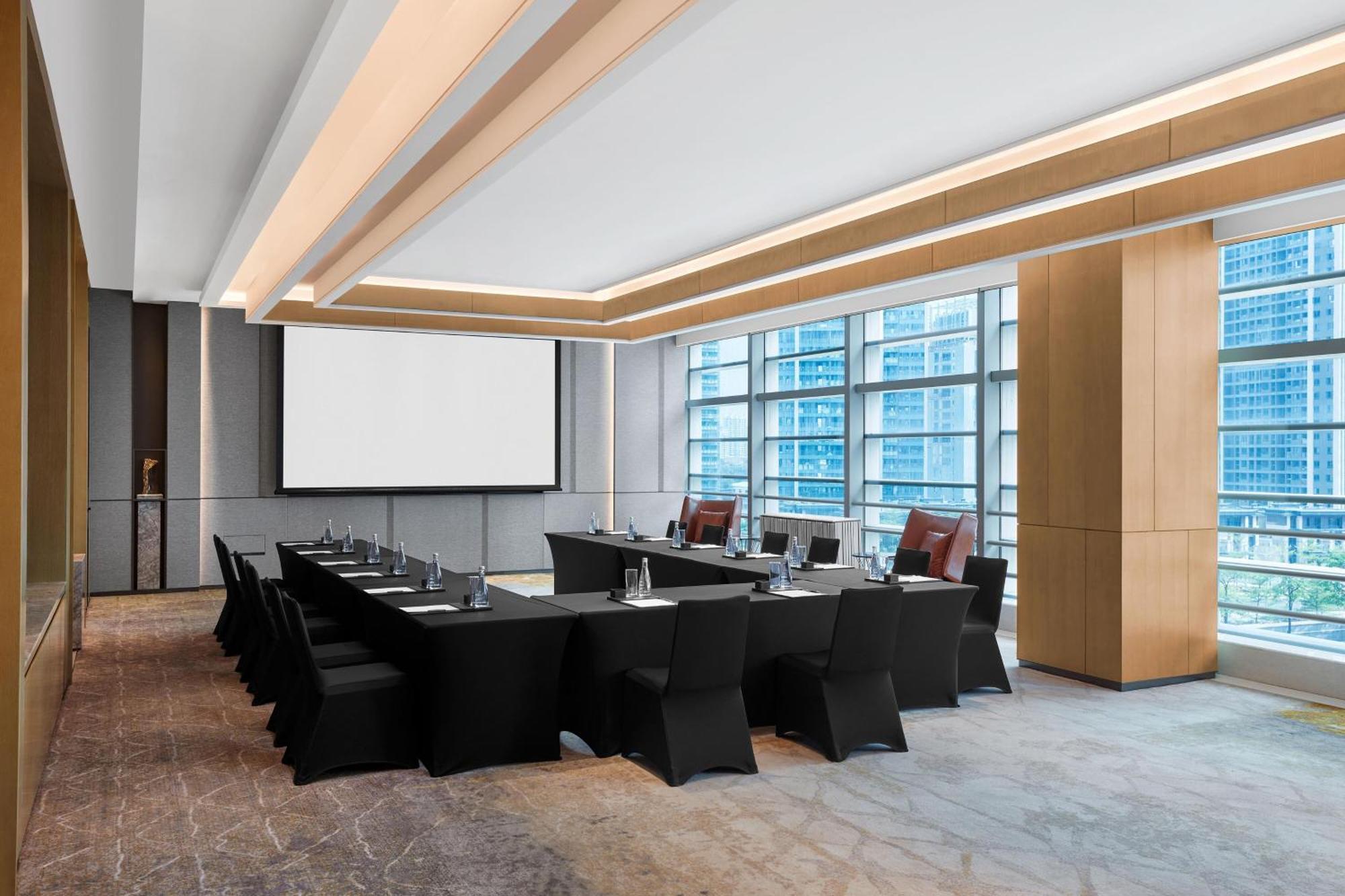 Hotel Sheraton Panyu 5*