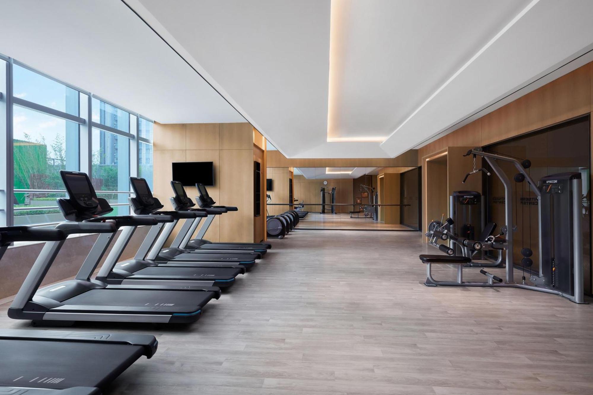 Sheraton Panyu Hotel 5*