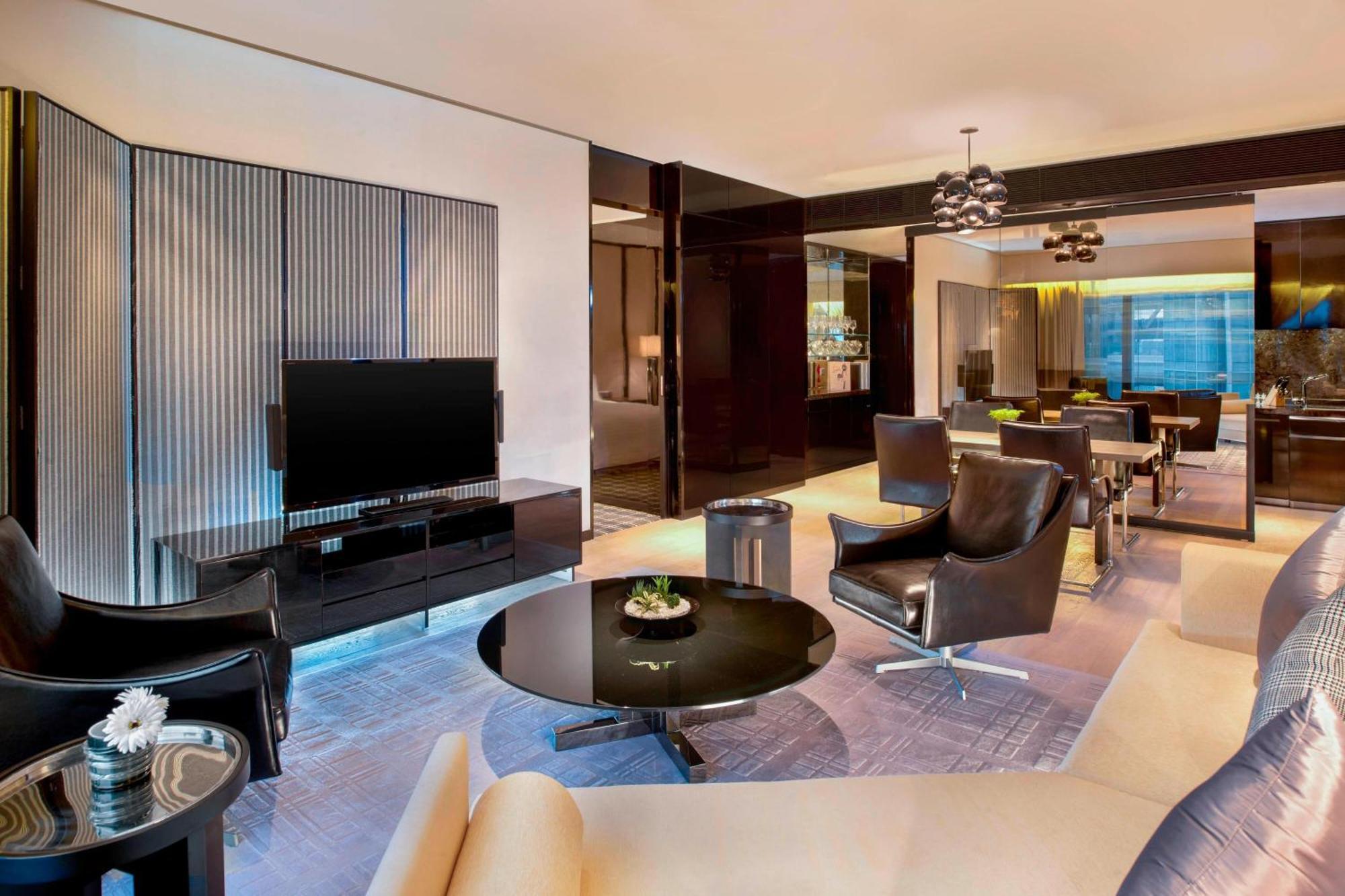 Hotel W
