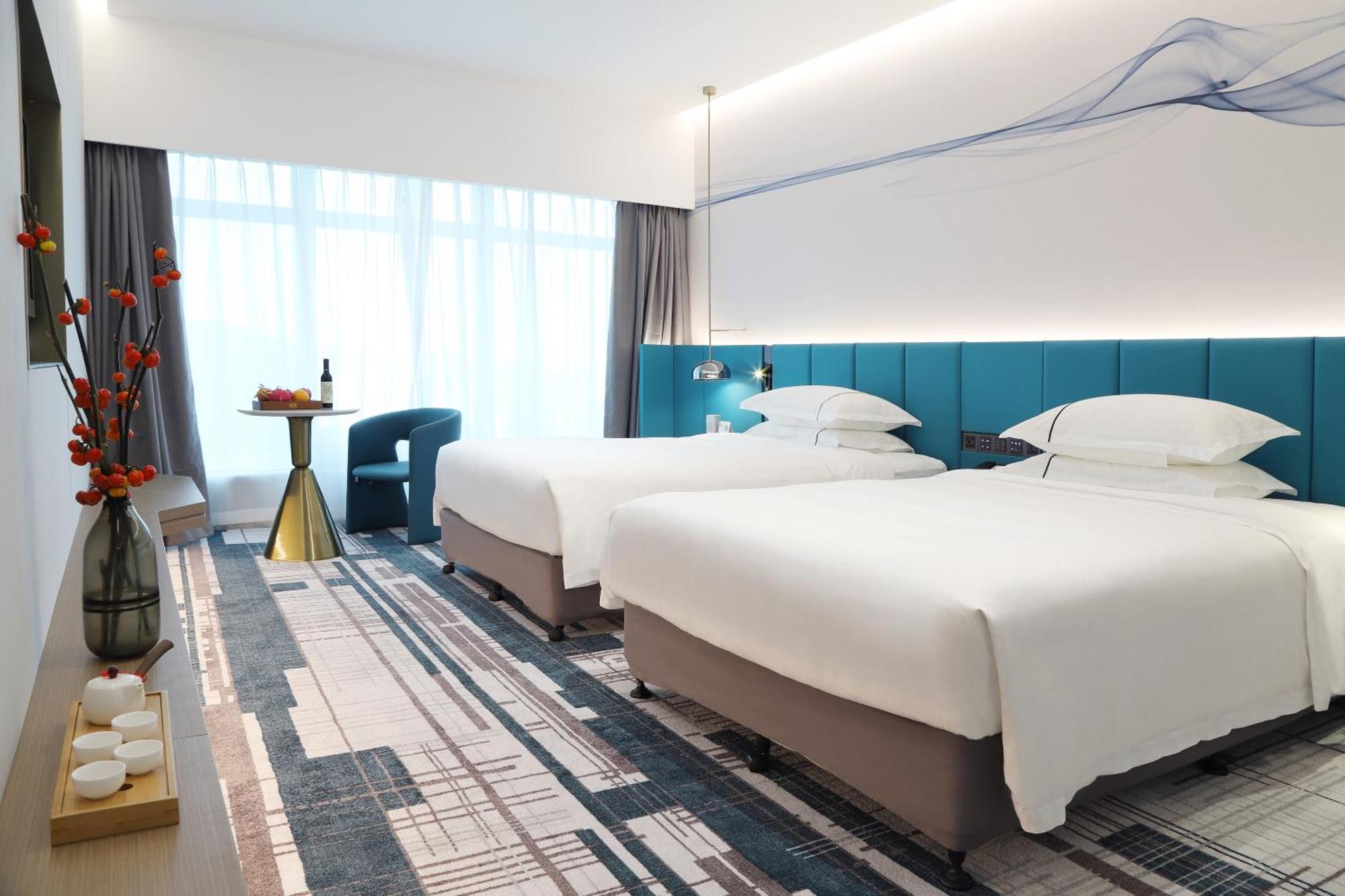 International Guangdong - Free Shuttle Bus To Fair Complex & Overseas Buyer Registration Services During Fair Period Hotel Guangzhou
