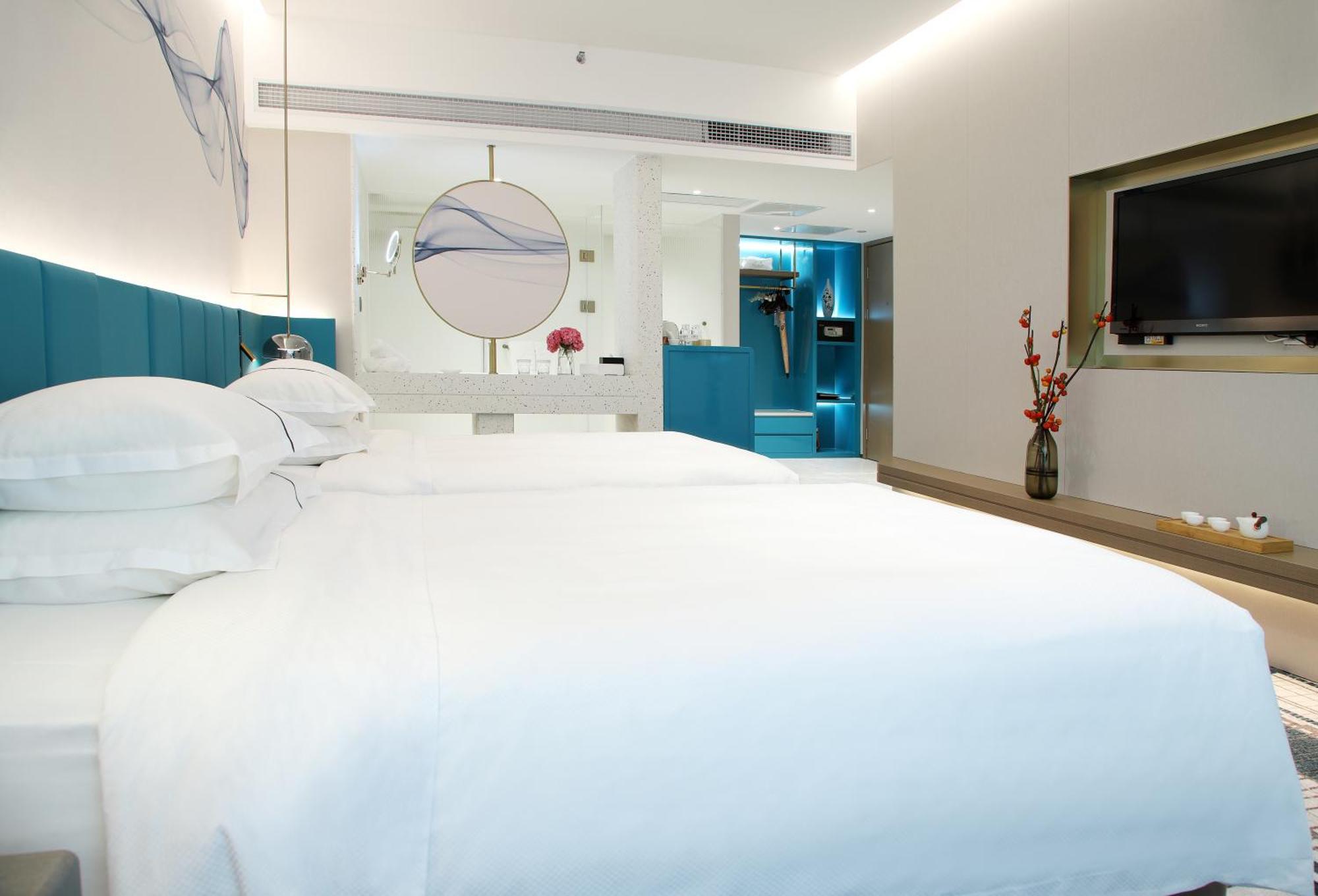 International Guangdong Hotel 5*